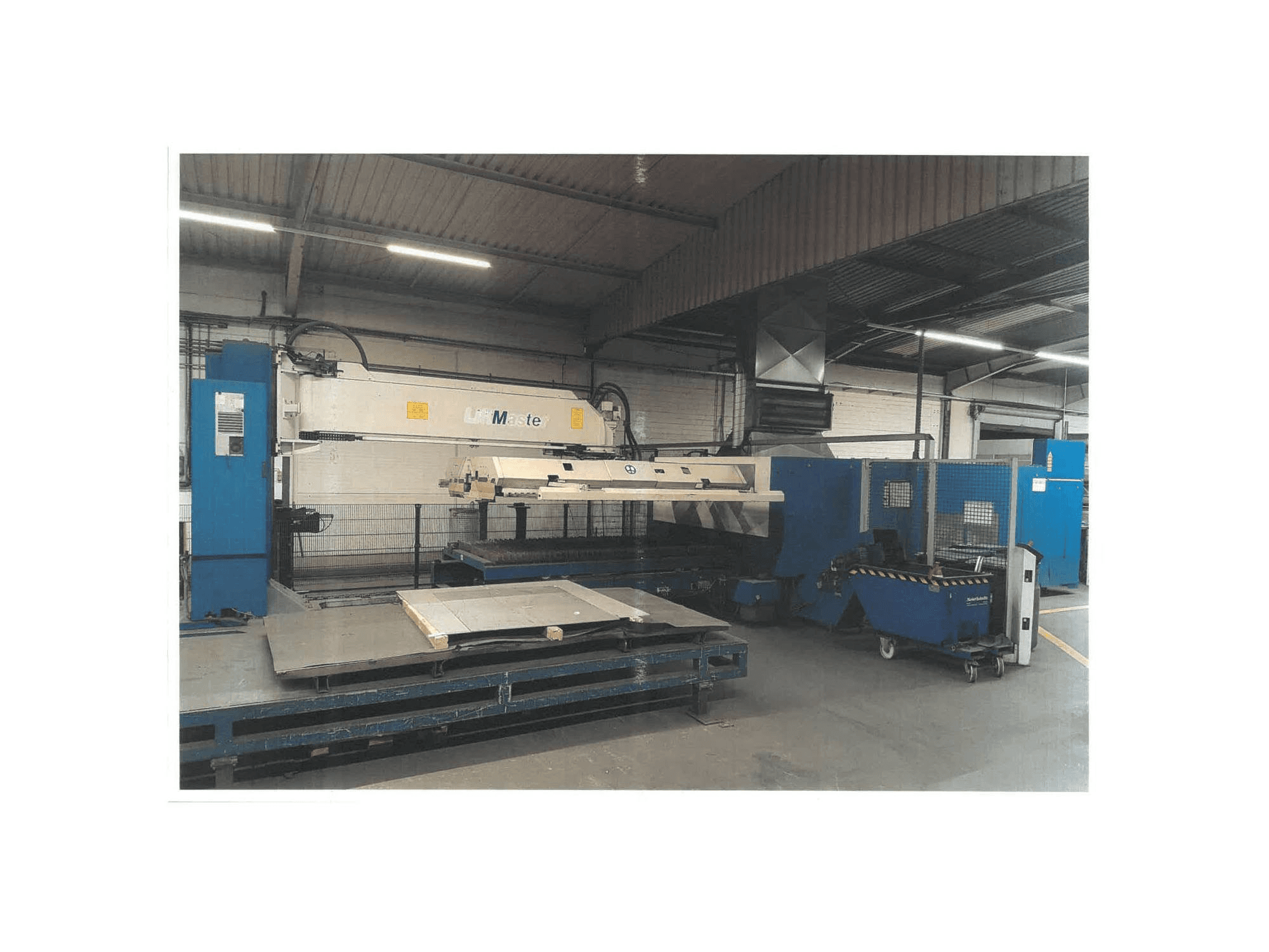 Вид станка TRUMPF Laser 50/30 спереди