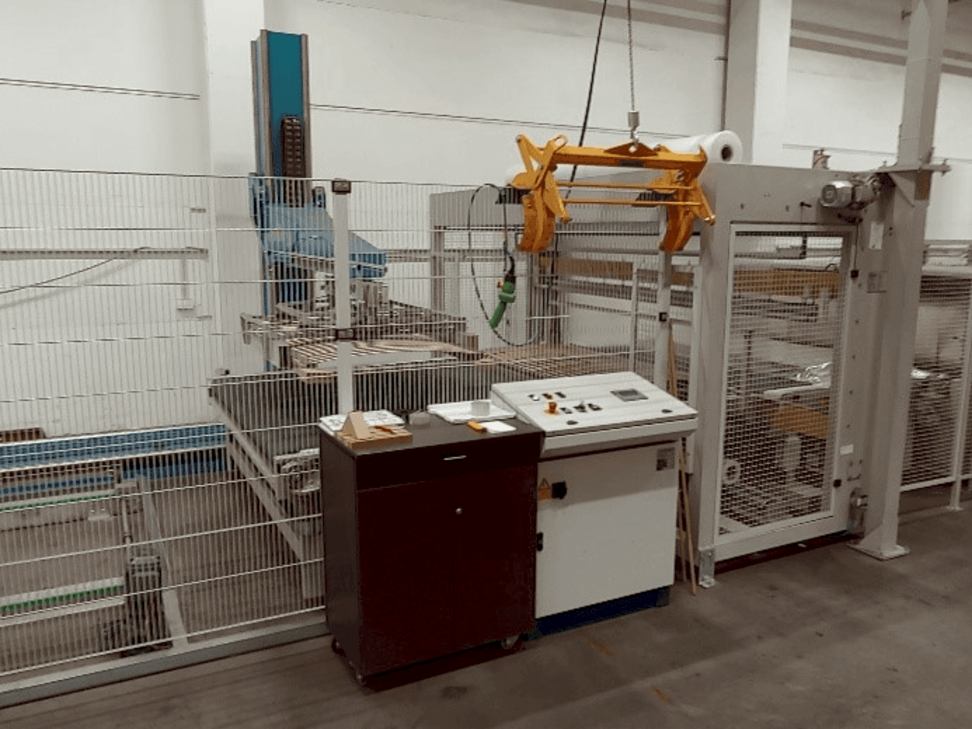 Вид станка ERREGI 300 LP спереди