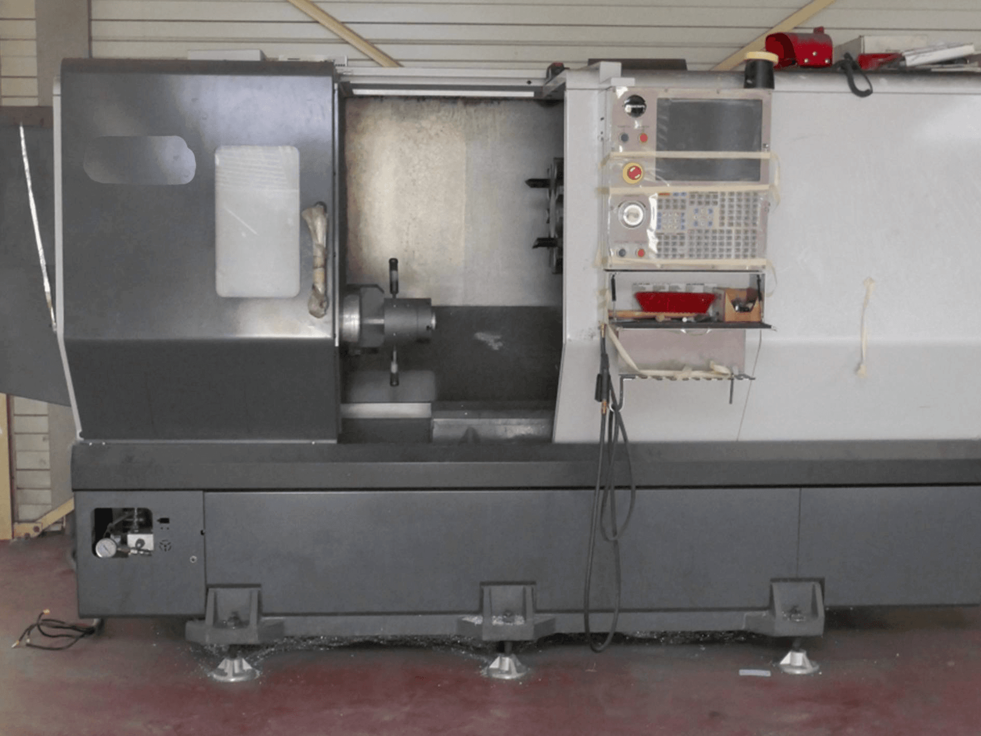 Вид станка HAAS ST-30 спереди