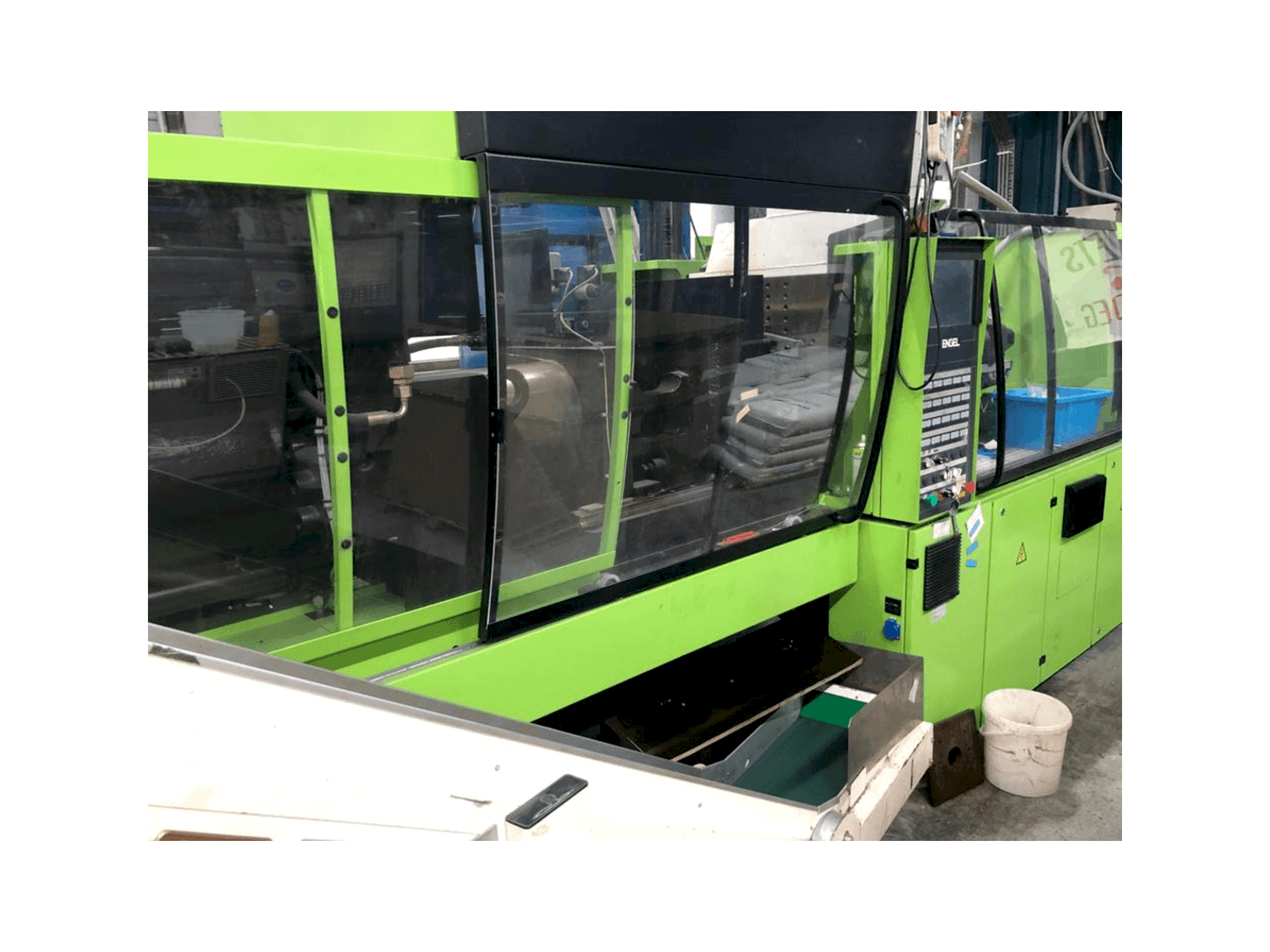 Вид станка Engel VICTORY 500-120 спереди