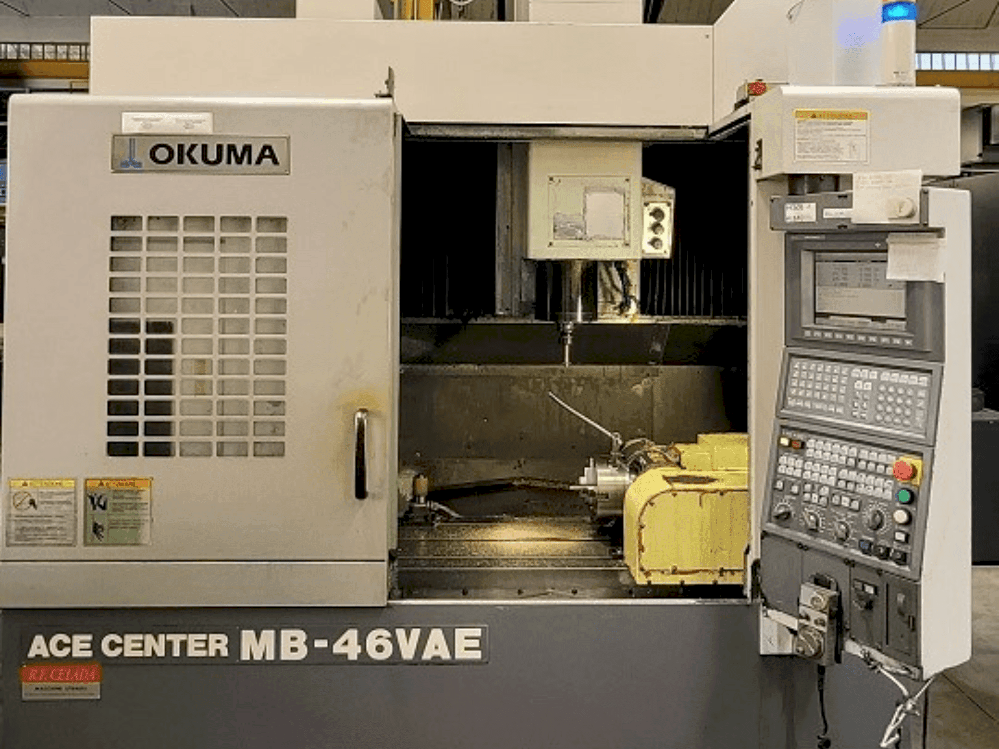Вид станка Okuma MB-46VAE спереди
