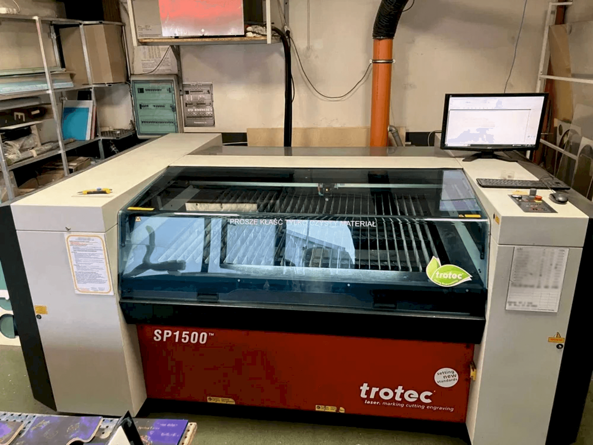 Вид станка Trotec SP1500 спереди