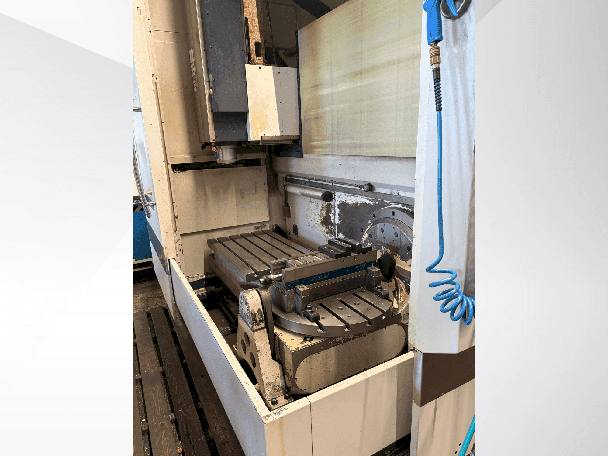 Вид станка SPINNER U-1520 спереди