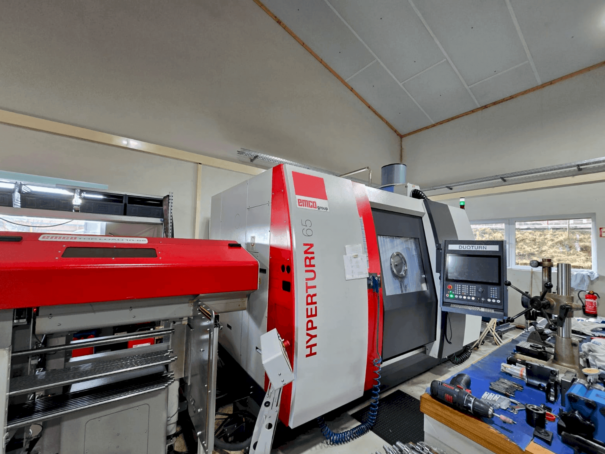 Вид станка EMCO HYPERTURN 65-1300 DUOTURN спереди