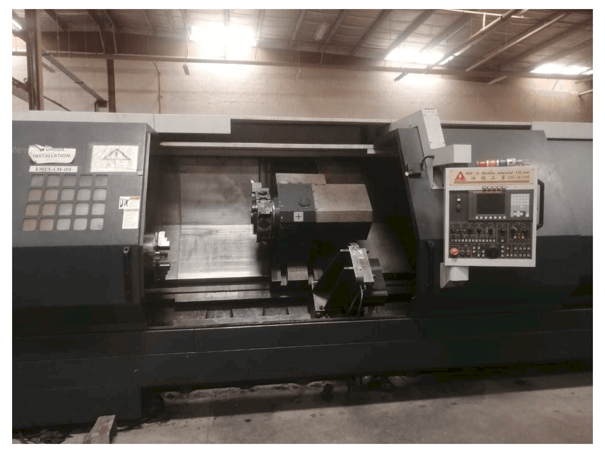 Вид станка YOU JI YH-36+C/300 спереди