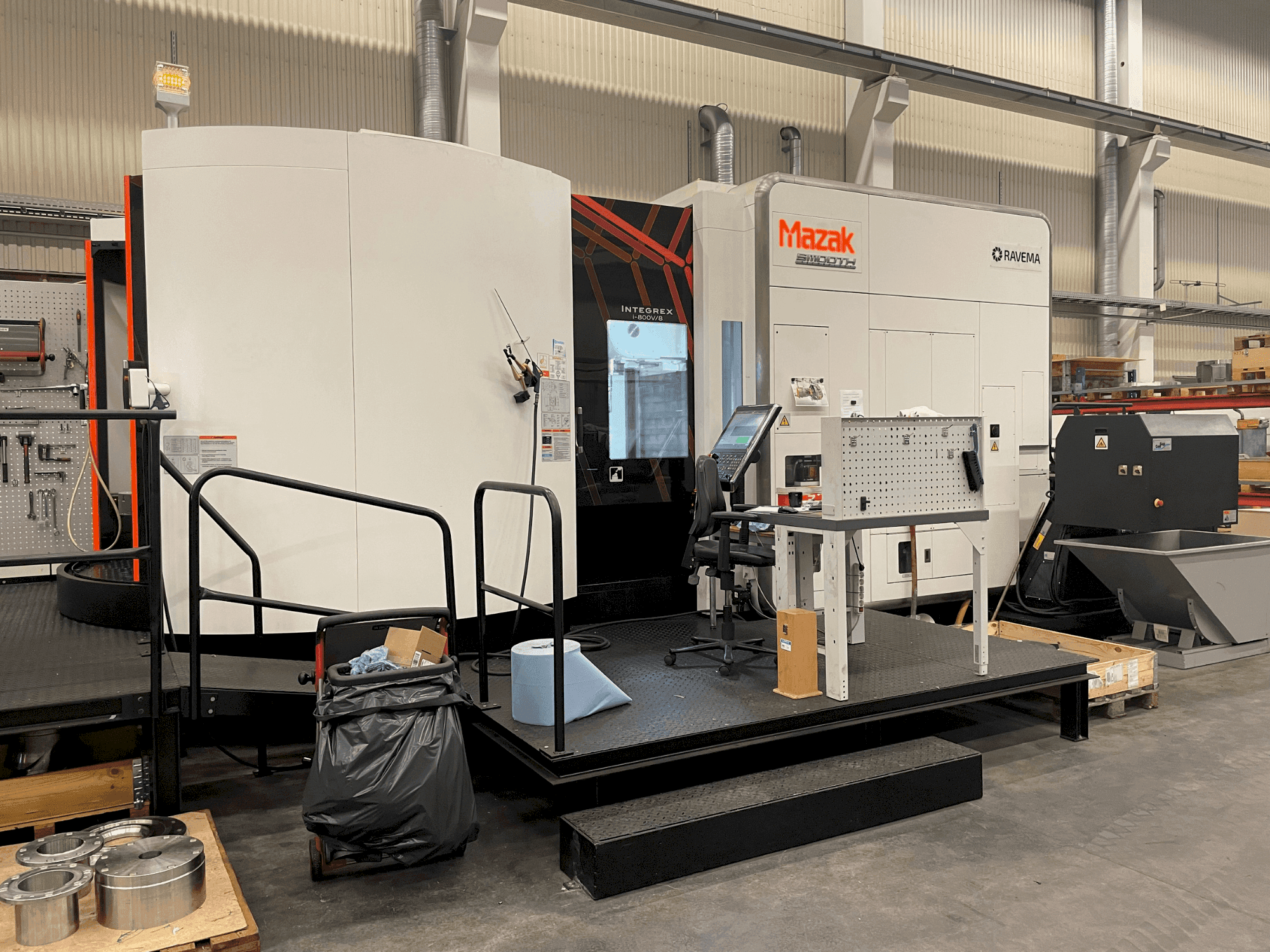 Вид станка Mazak INTEGREX i-800V/8 спереди