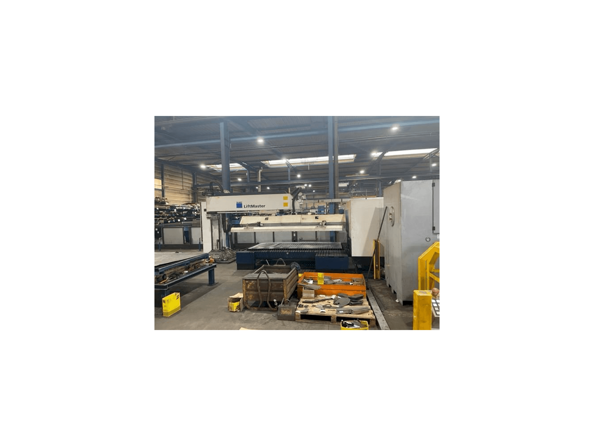 Вид станка Trumpf Trulaser 3030 спереди