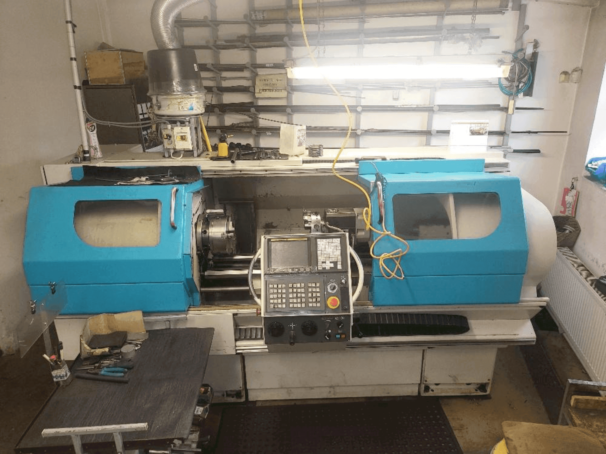 Вид станка 600 Lathes Multiturn 2000 спереди