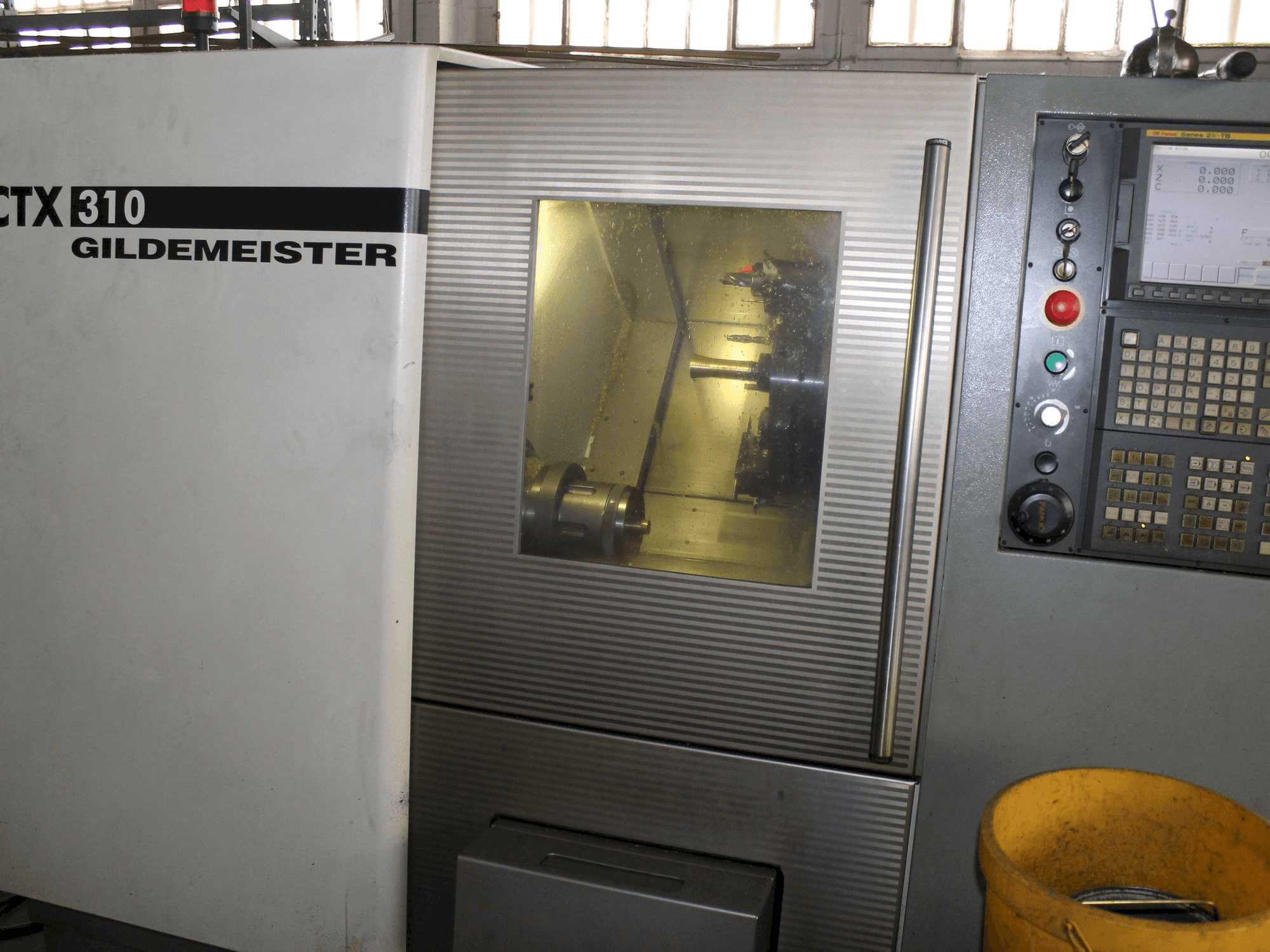 Вид станка Gildemeister CTX - 310 спереди