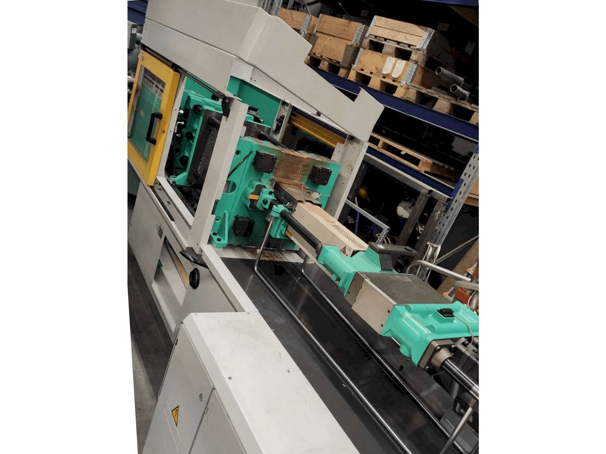 Вид станка Arburg 370C-800-250 спереди