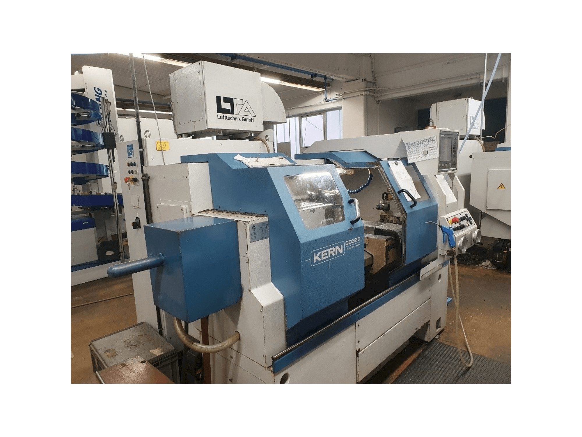 Вид станка с DTM CD 320 правой стороны