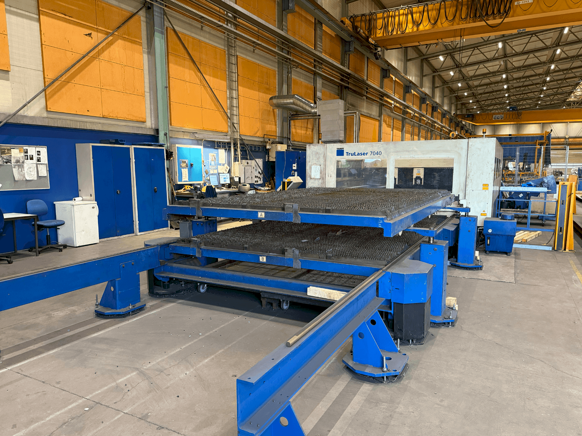 Вид станка TRUMPF Trulaser 7040 спереди