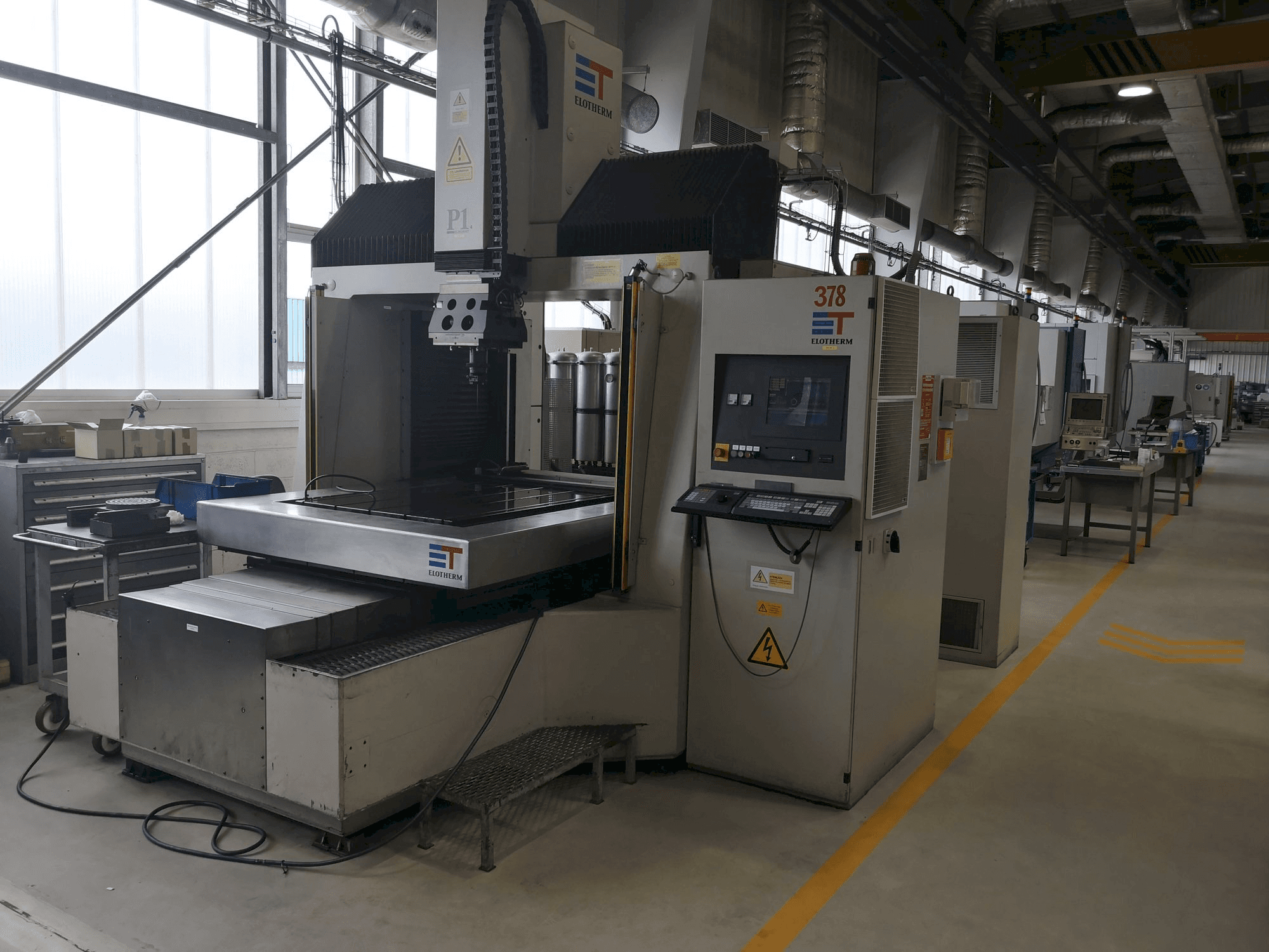 Front view of ELOTHERM ELBOMAT P1 machine