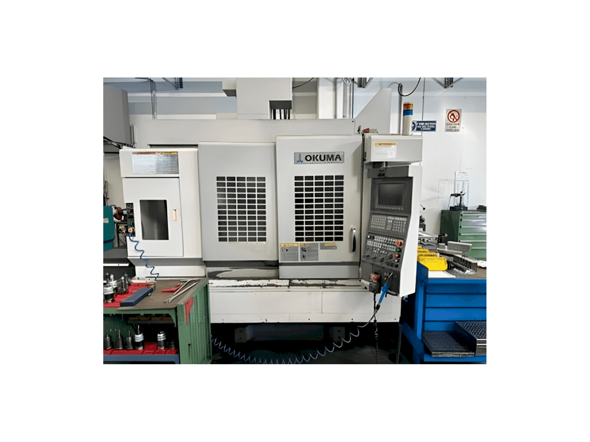 Вид станка Okuma MB 56-VA спереди