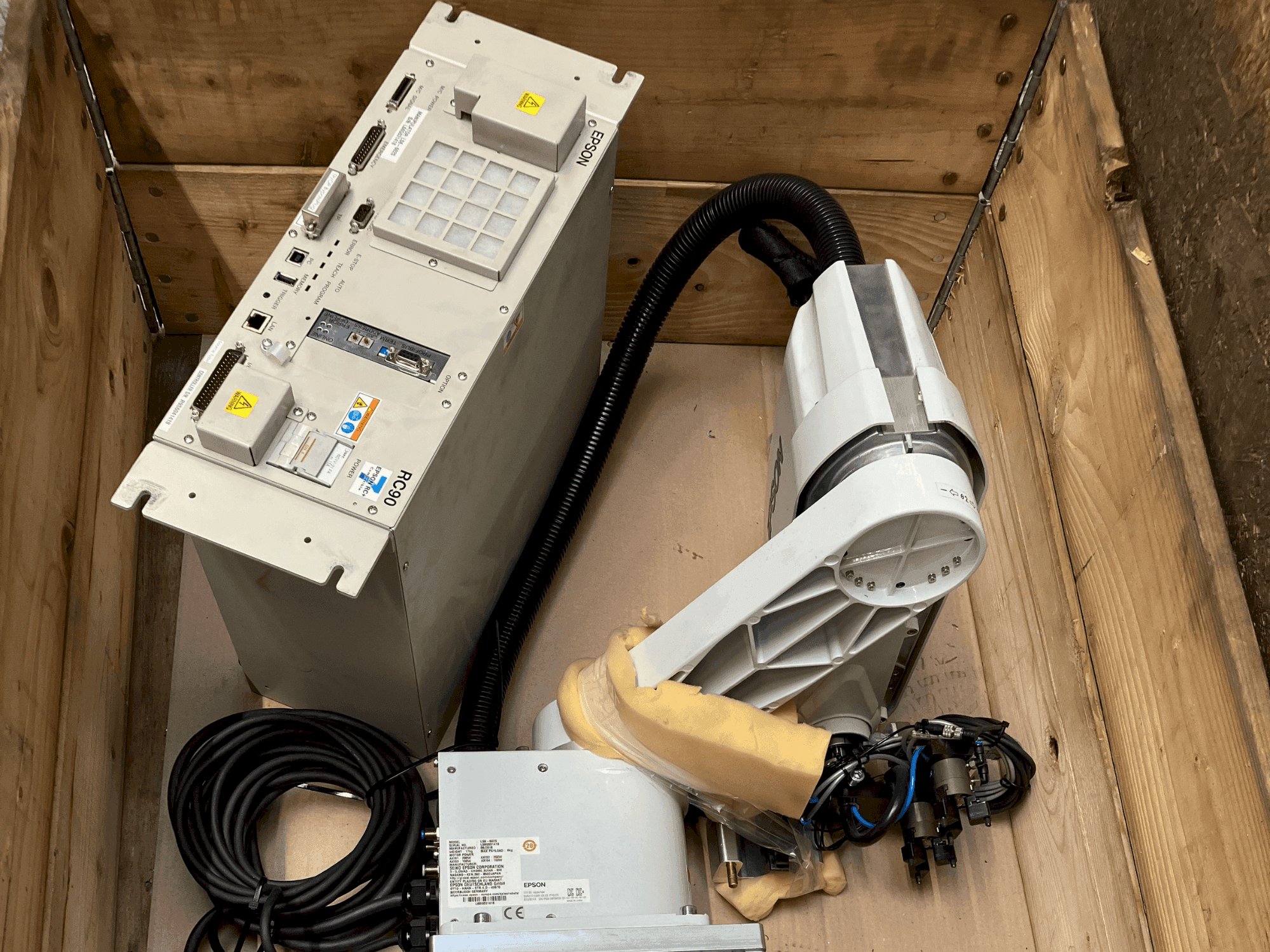 Вид станка EPSON LS3-401S спереди