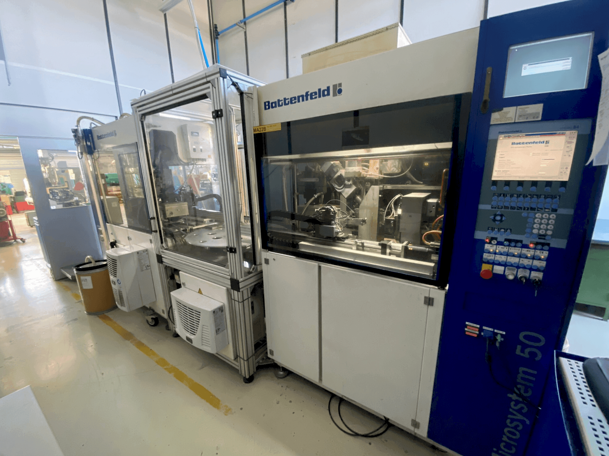 Вид станка Battenfeld Microsystem MM 50/50 спереди