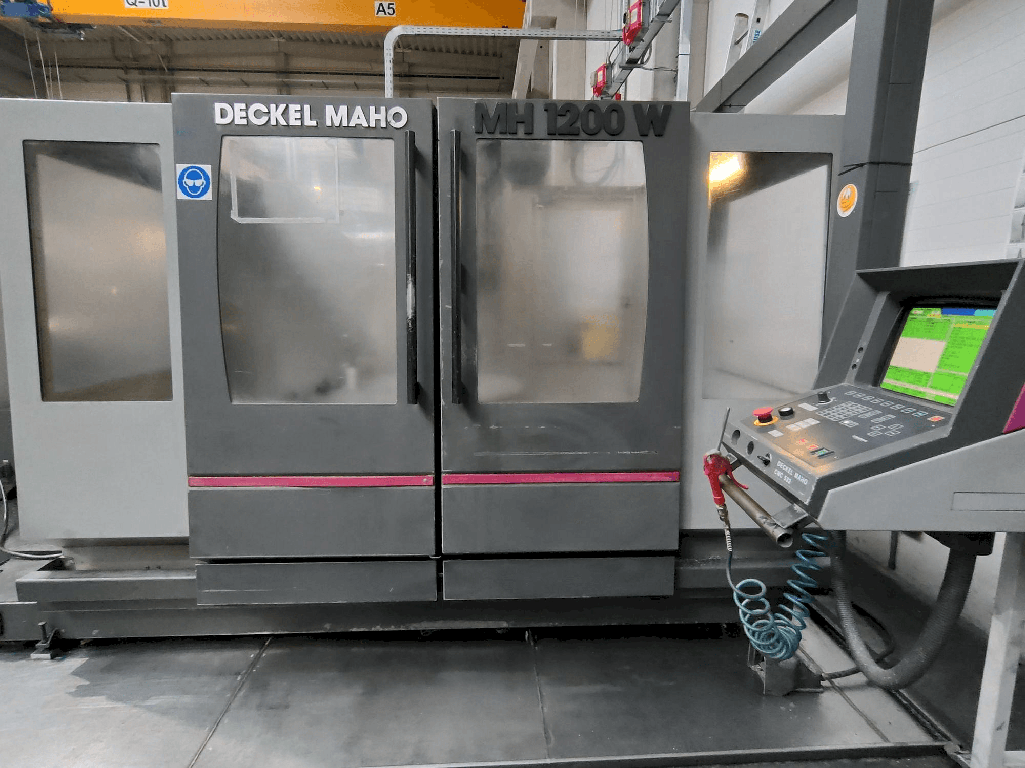 Вид станка Maho MH 1200W спереди