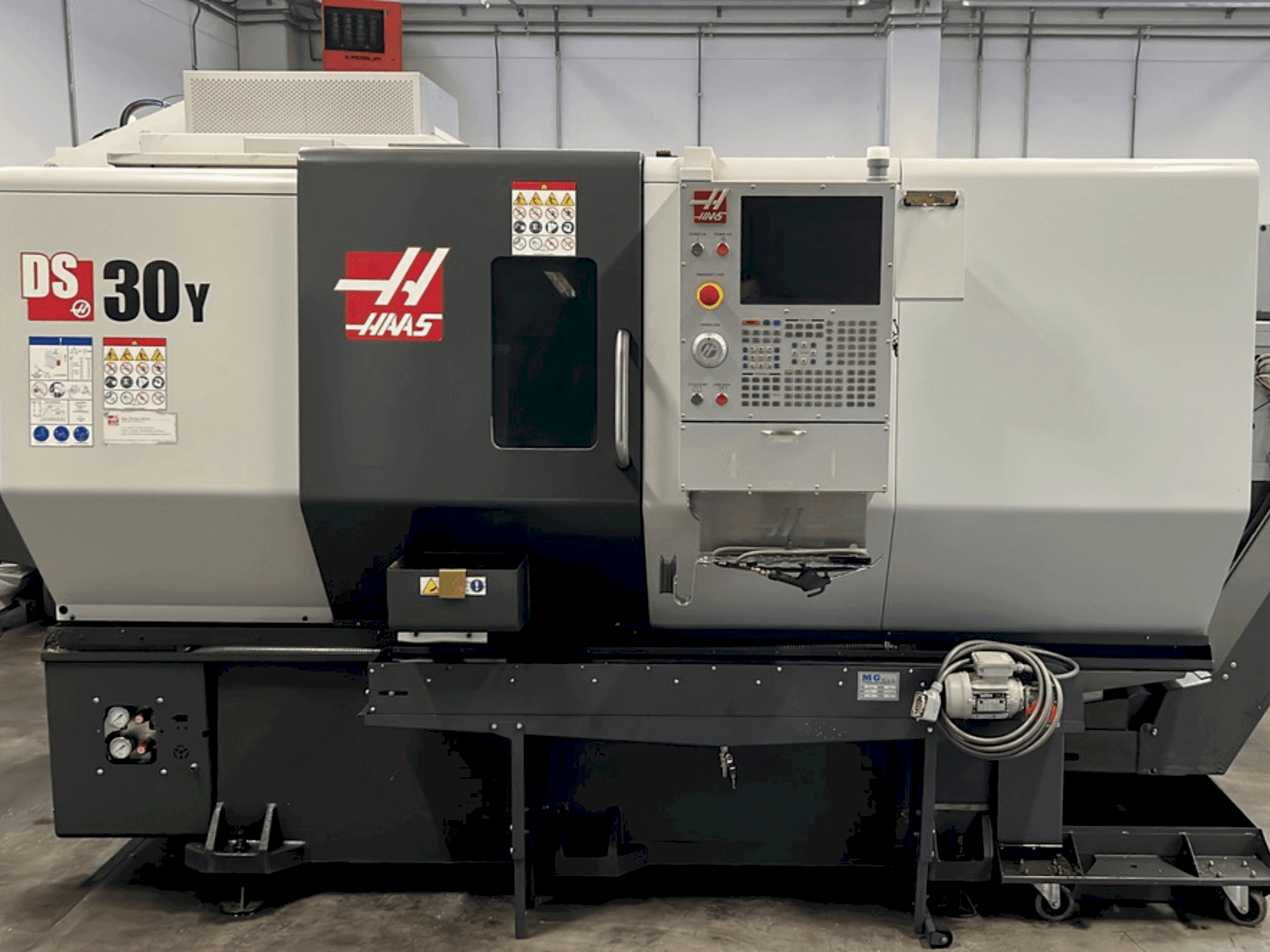 Вид станка HAAS DS30Y спереди
