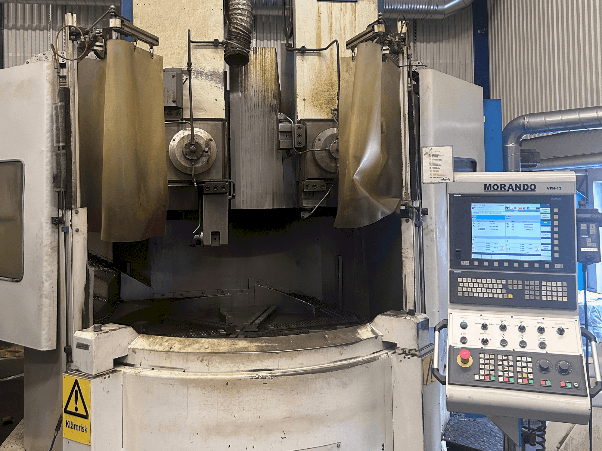 Вид станка MORANDO VFN13 спереди