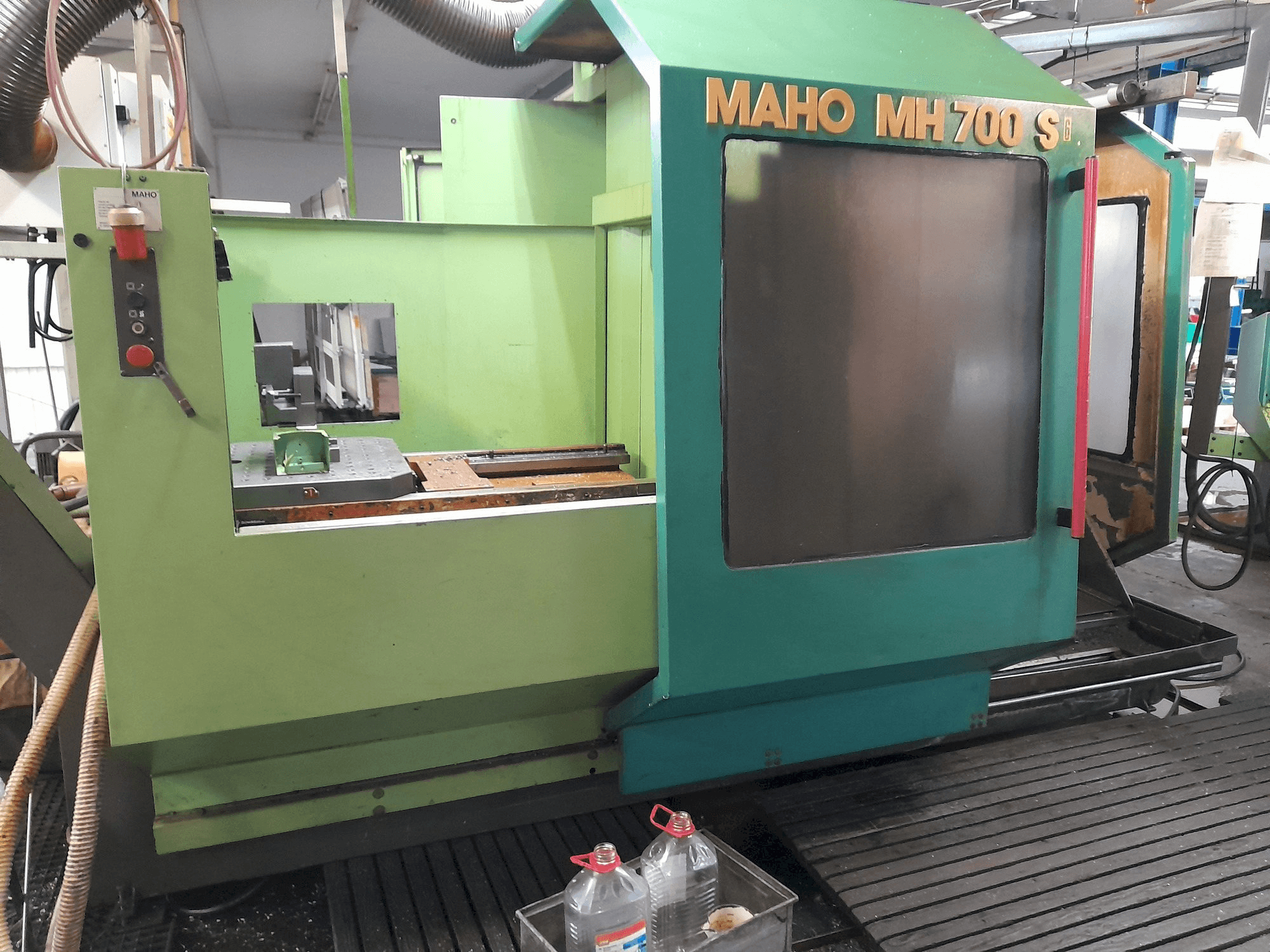 Вид станка с MAHO MH 700 S правой стороны