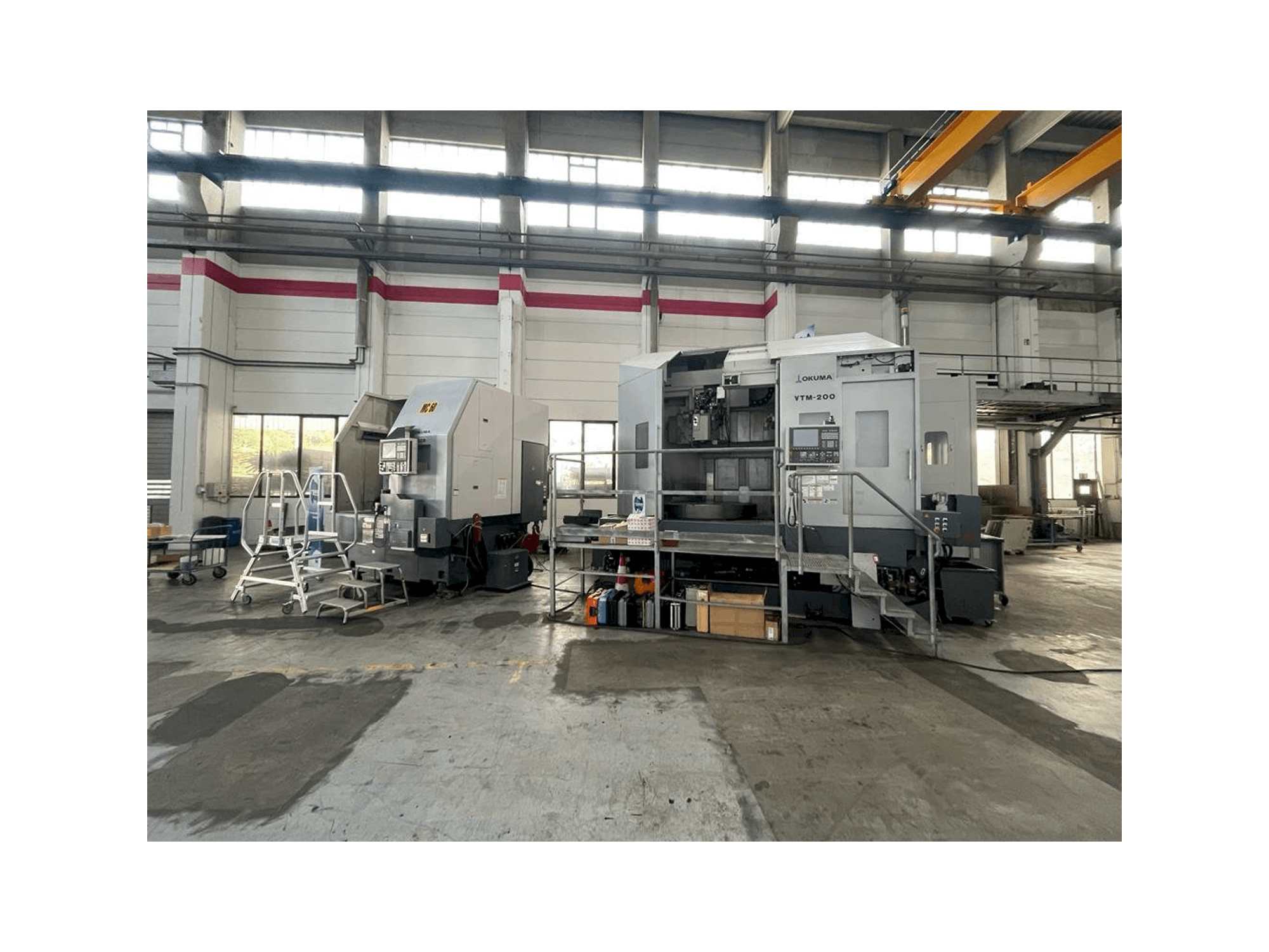 Вид станка Okuma VTM-200 1ST спереди