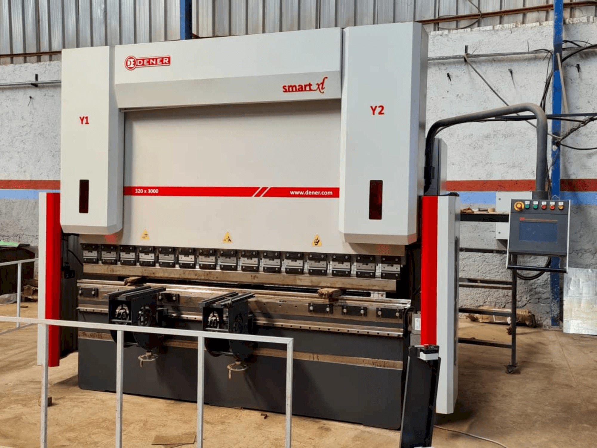 Вид станка DENER SX 30320 спереди