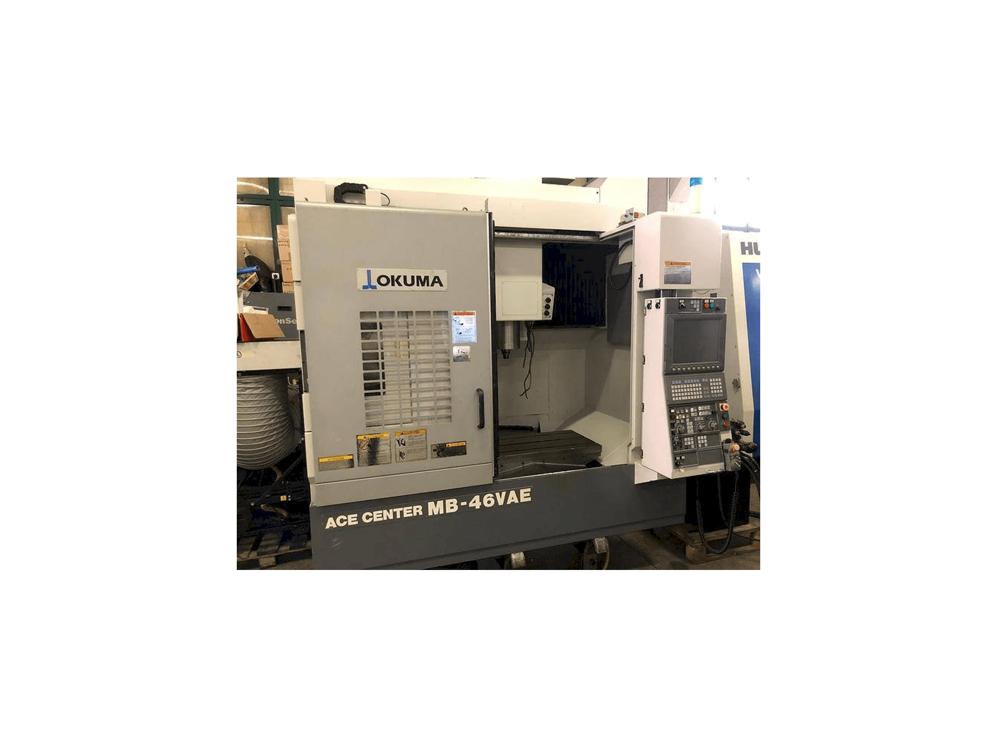 Вид станка Okuma MB-46 VAE спереди