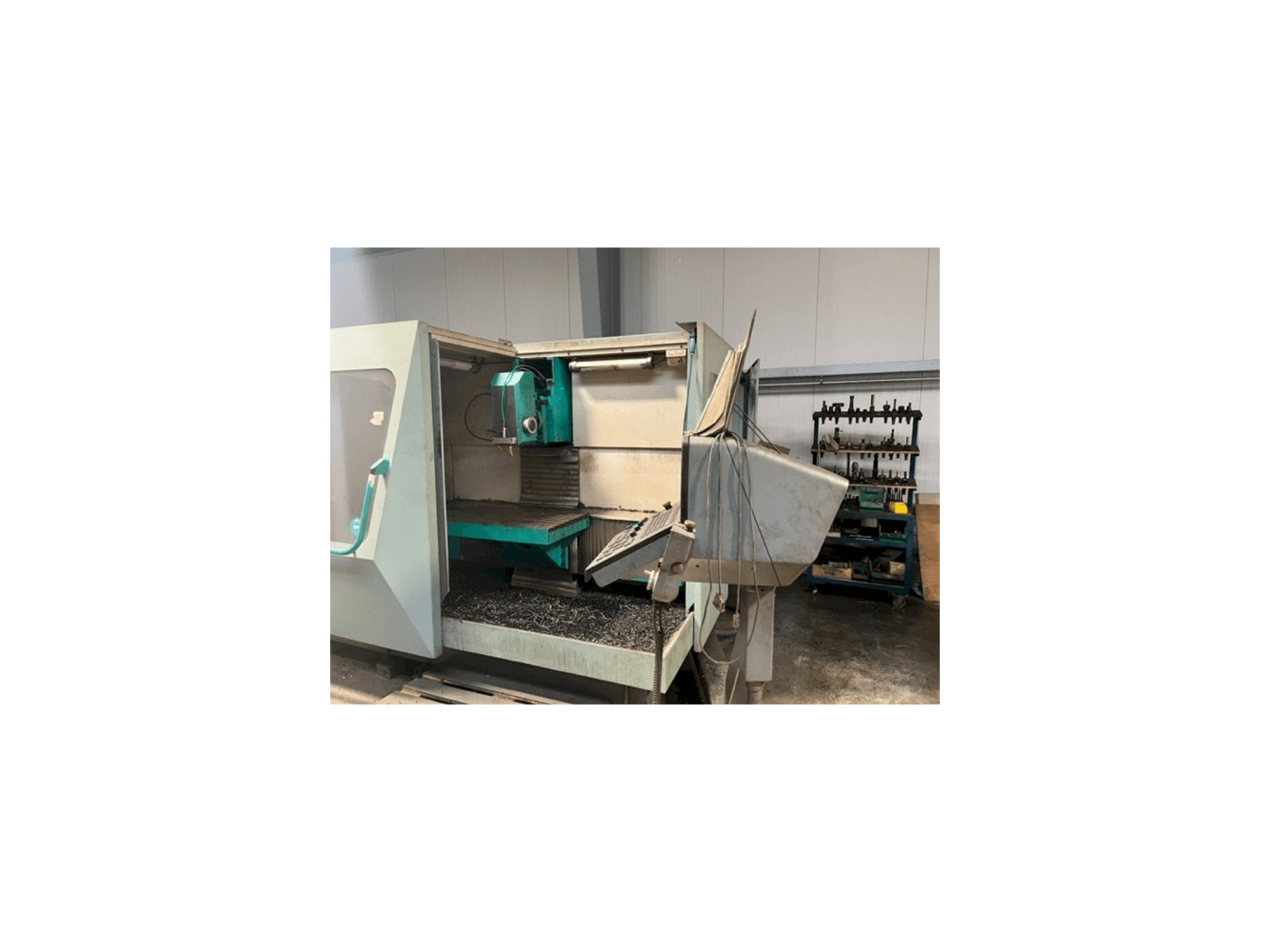 Вид станка DECKEL FP 4-60 спереди