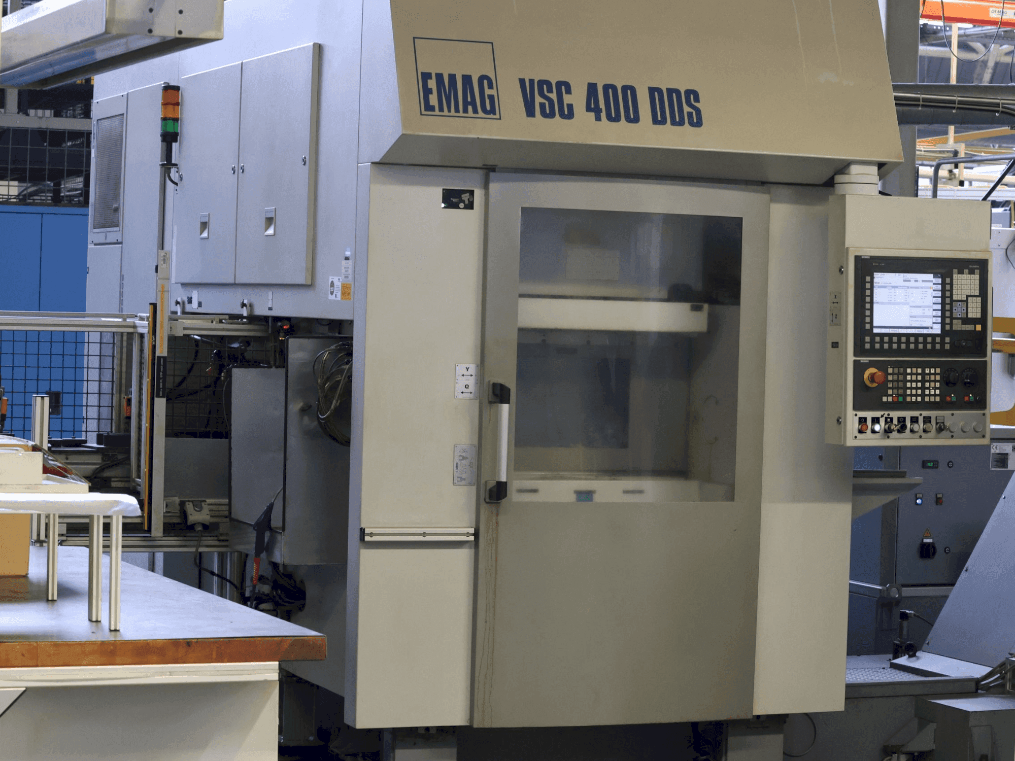 Вид станка EMAG VSC DDS спереди