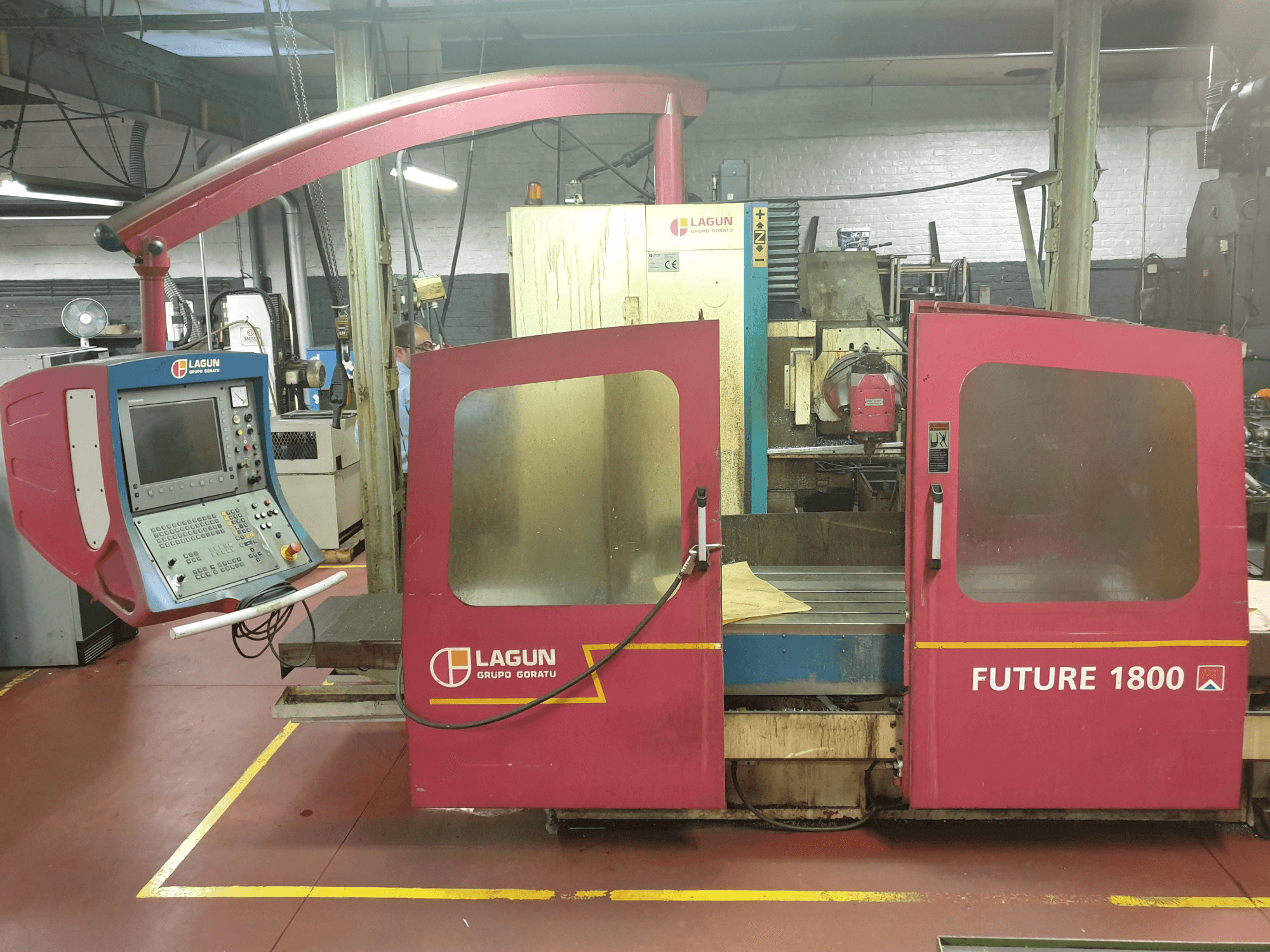 Front view of LAGUN FUTURE 1800 Machine