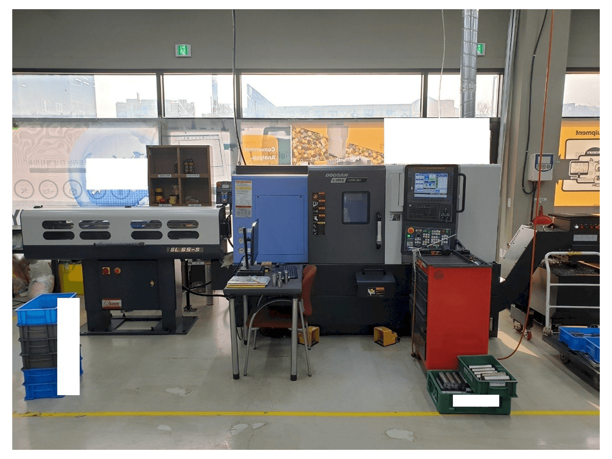 Вид станка Doosan LYNX2100LMSB спереди