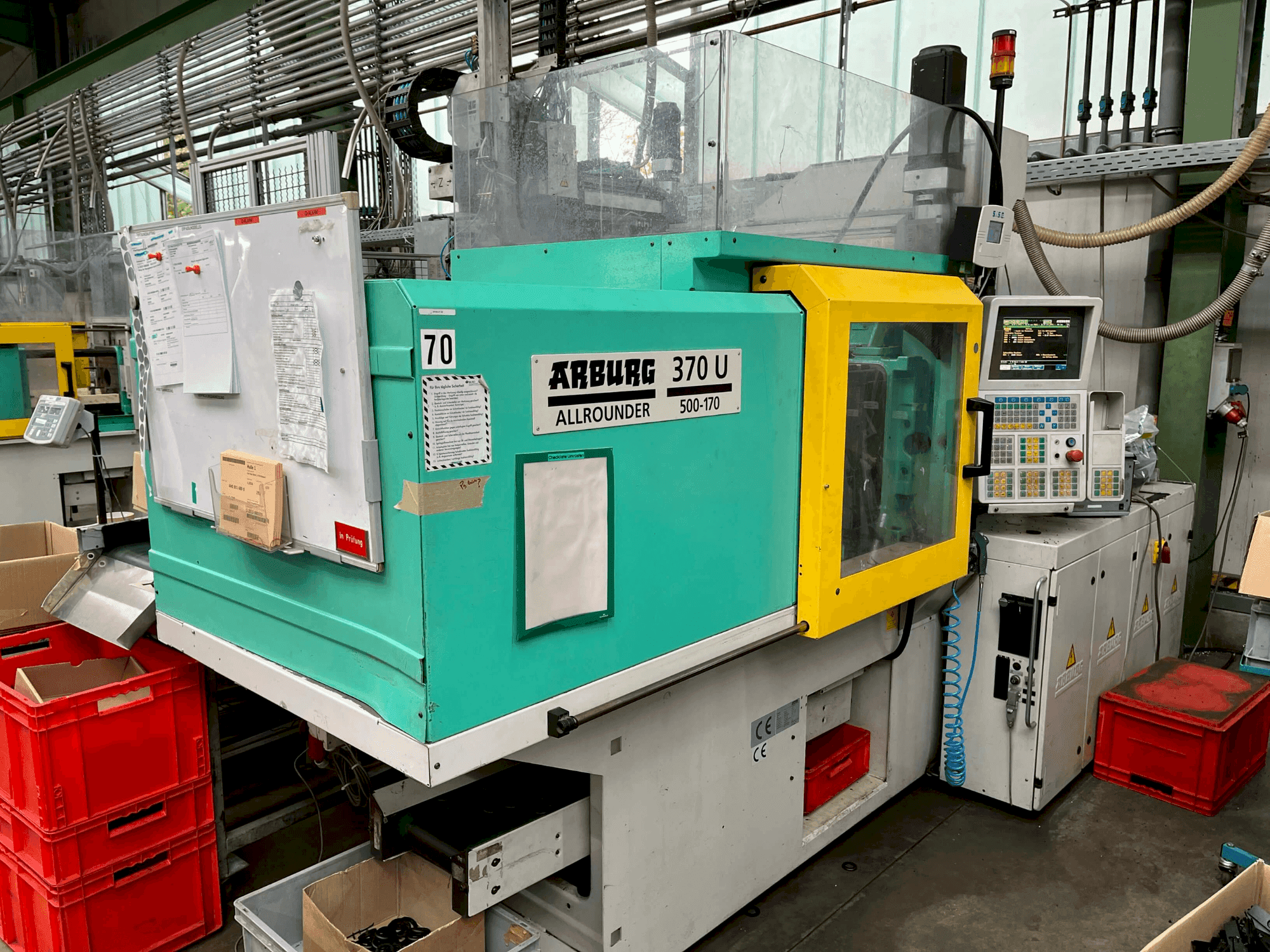 Вид станка Arburg Allrounder 370-50 U спереди