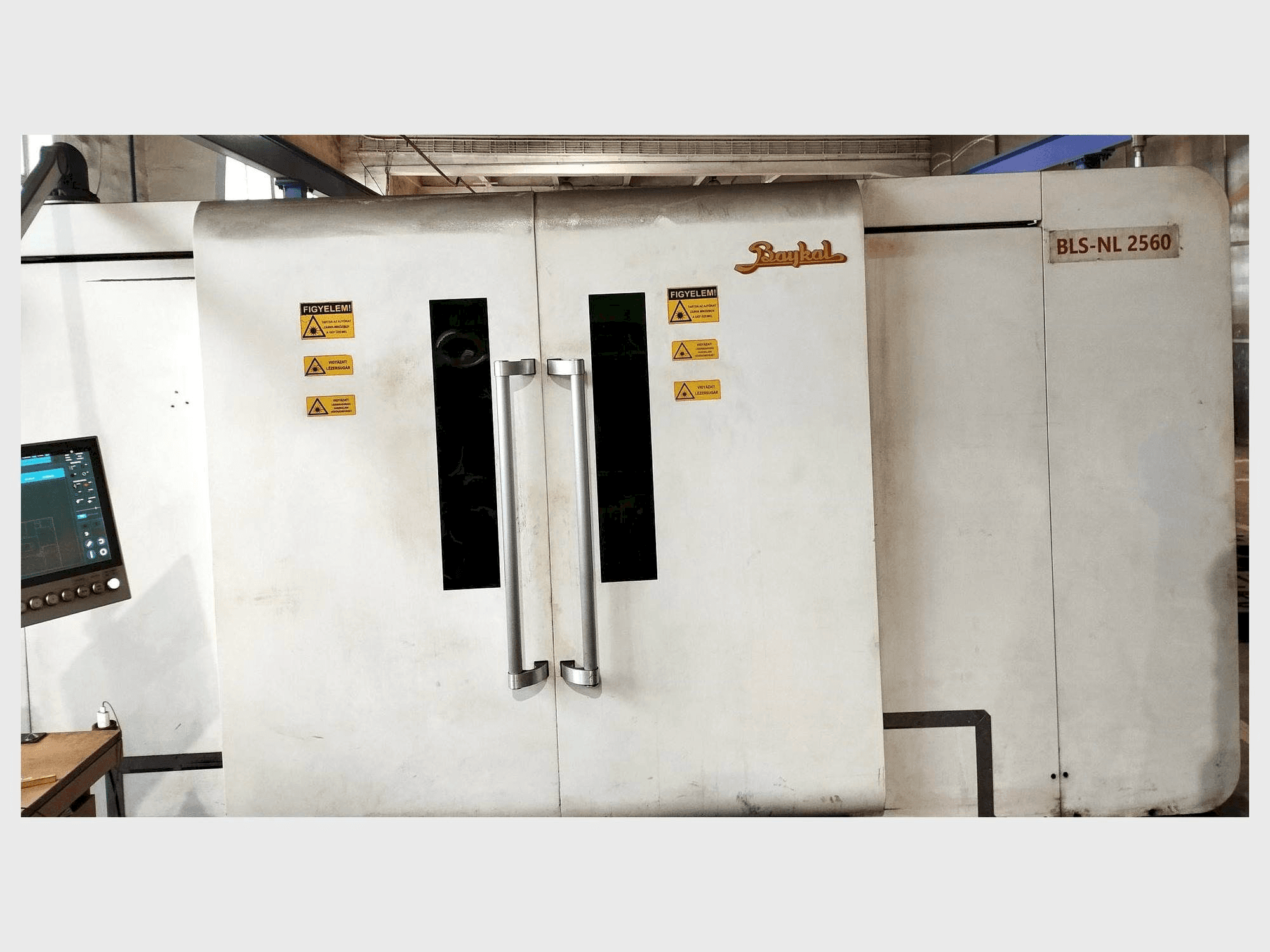 Вид станка Baykal BLS-NL 2060 4kW Fiber спереди