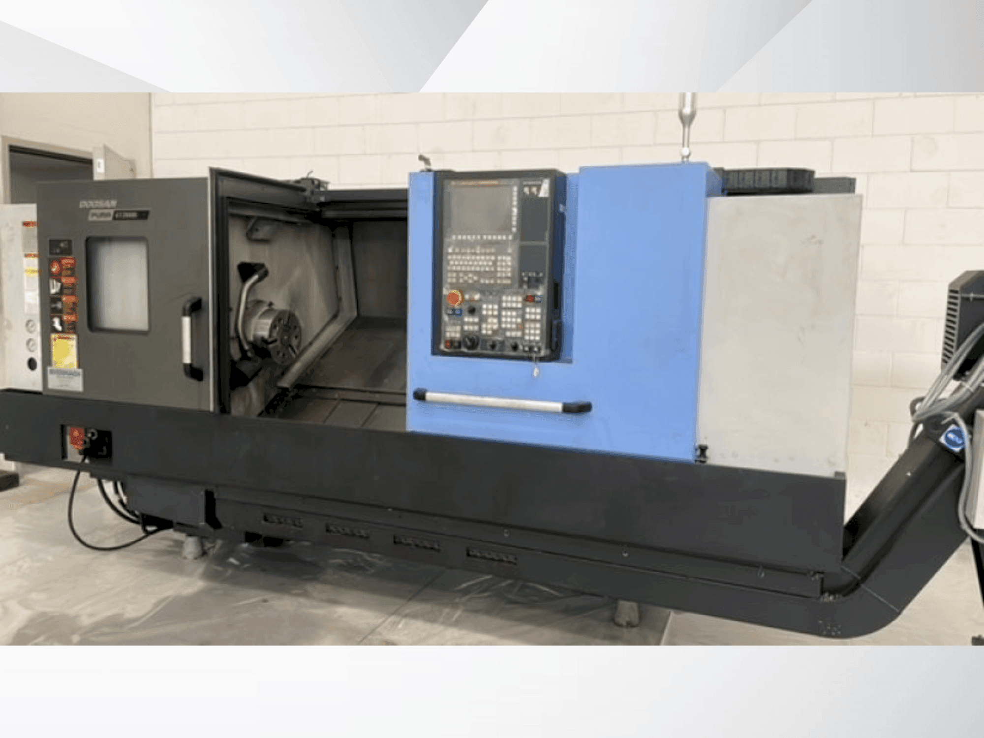 Вид станка DOOSAN PUMA GT 2600L спереди