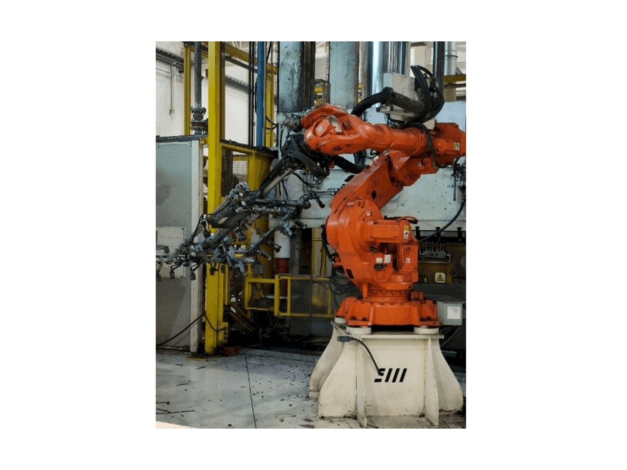 Вид станка ABB IRB 6640-185/2.8 спереди