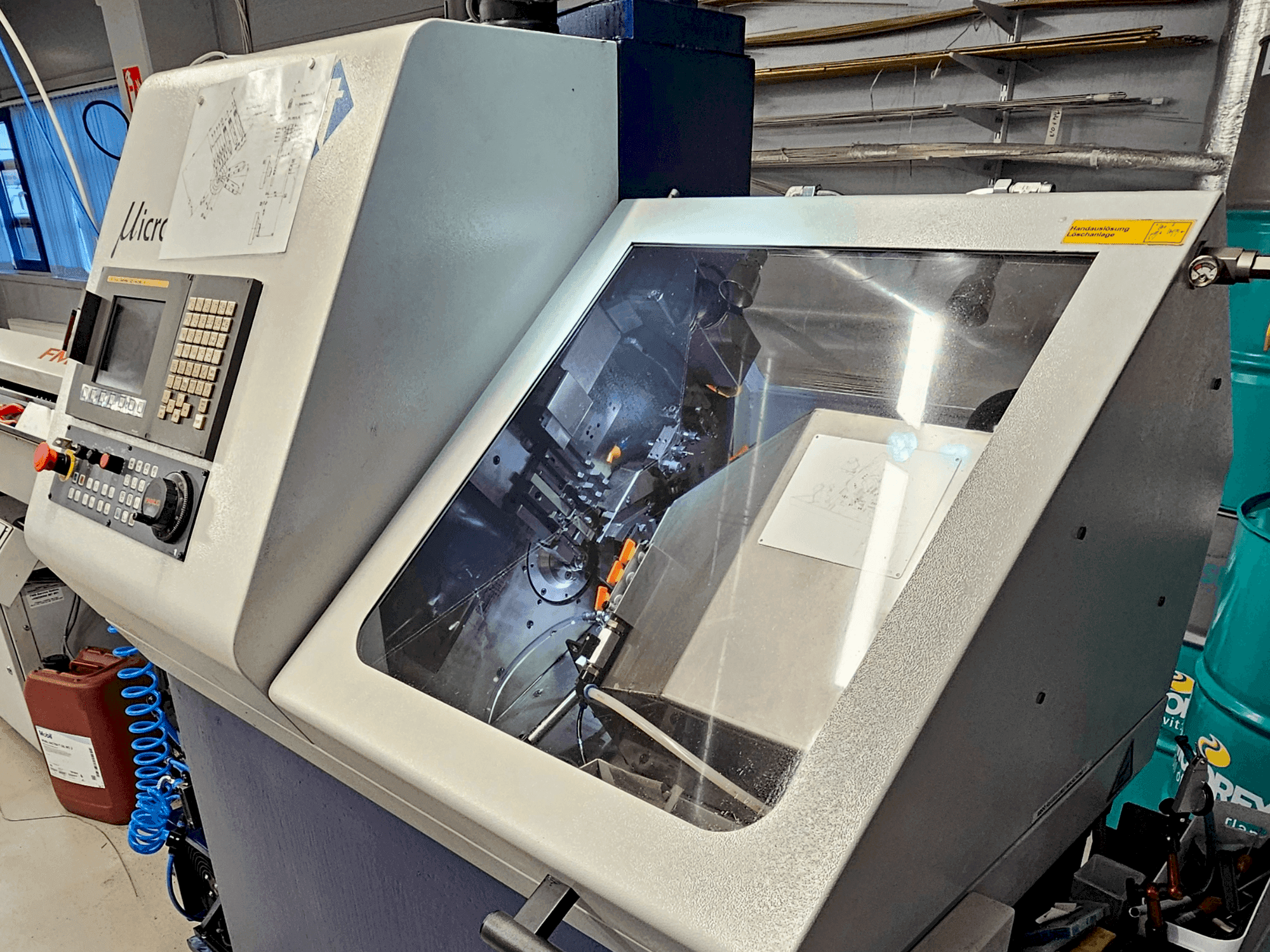 Вид станка TORNOS Micro 8 спереди