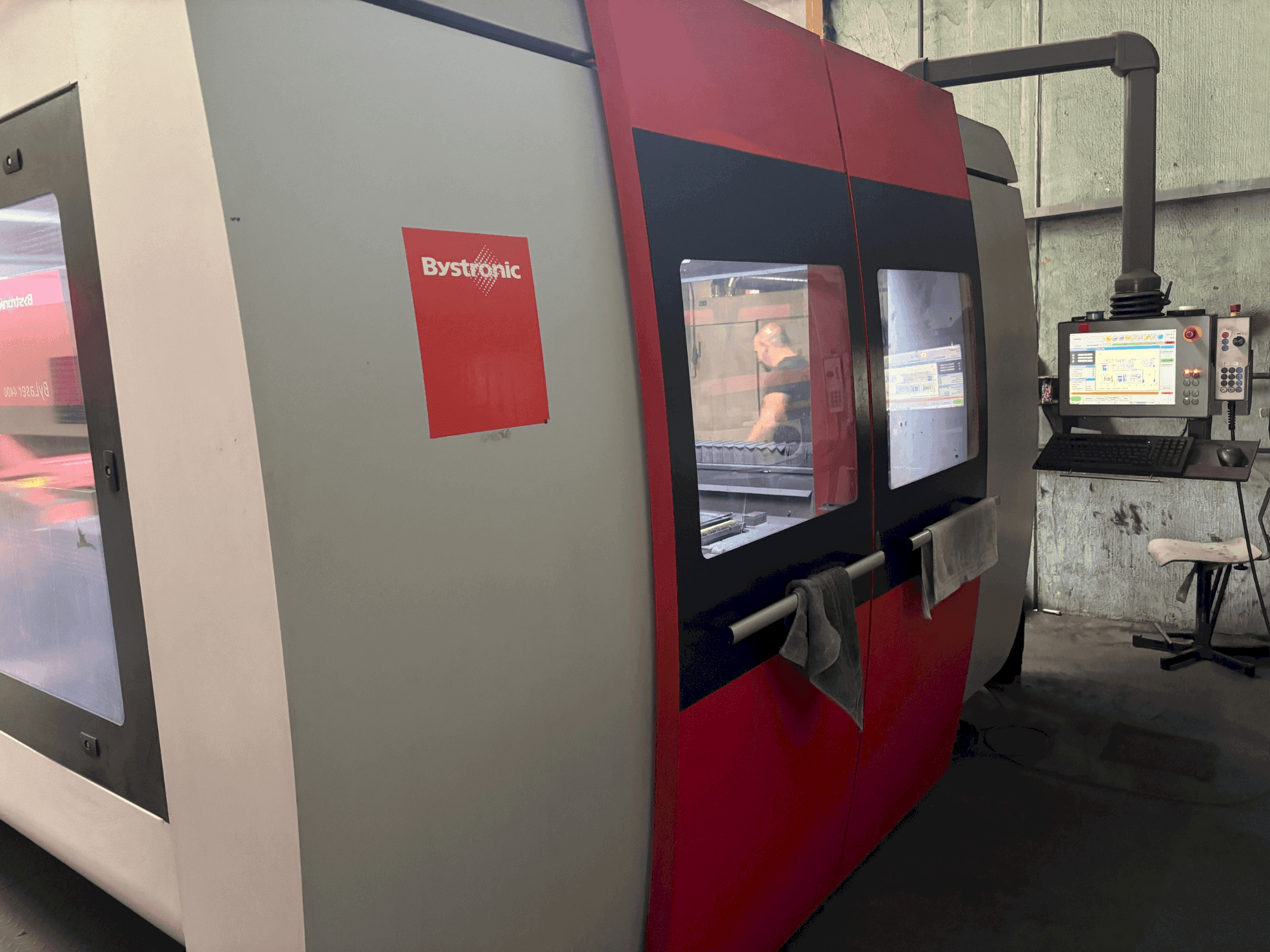 Вид станка Bystronic Bysprint Pro 3015 спереди