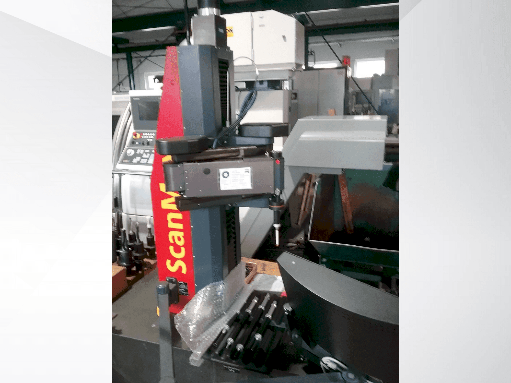 Вид станка ZEISS ScanMax спереди