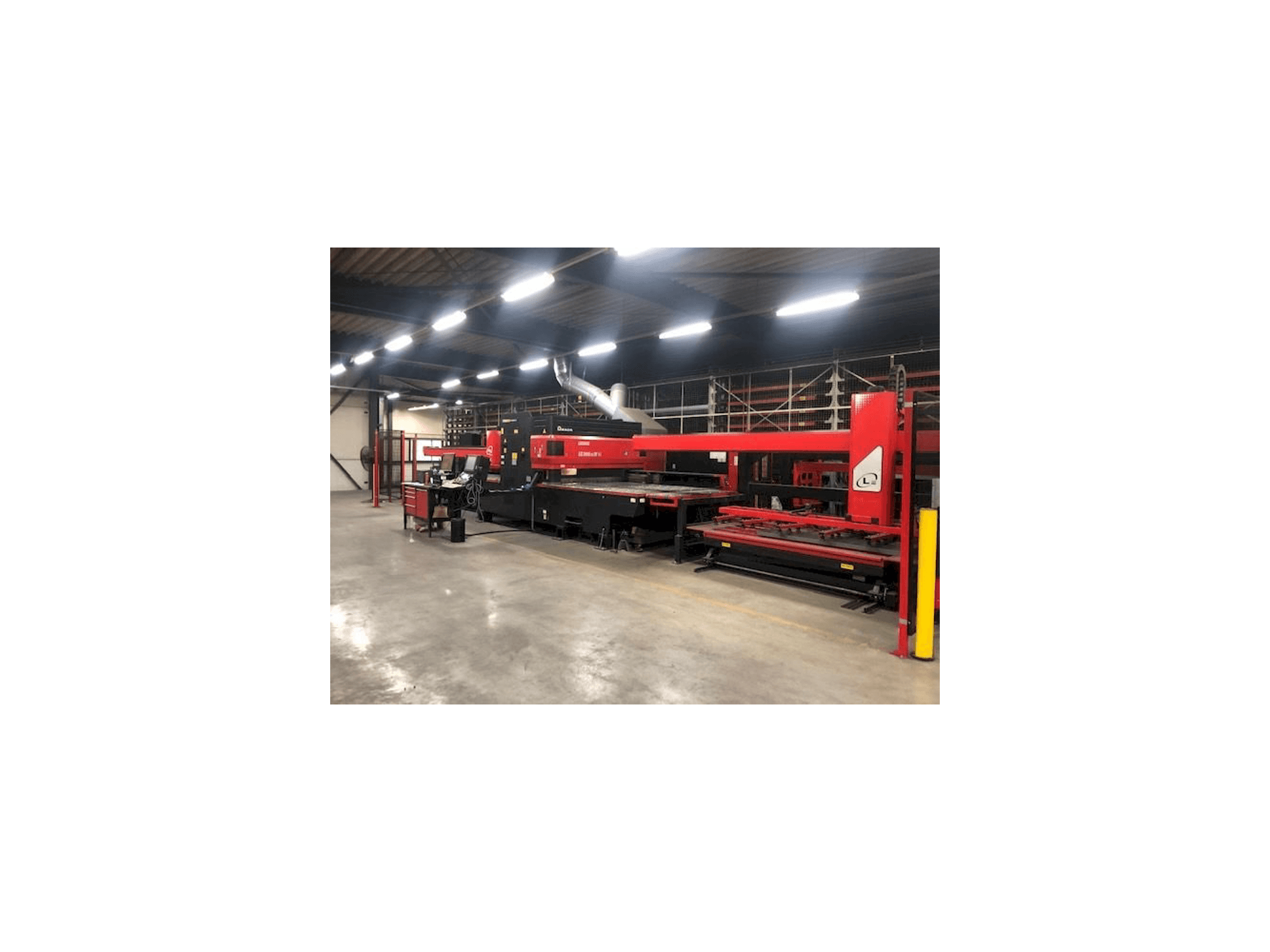 Вид станка AMADA LC 2415 Alpha IV NT спереди