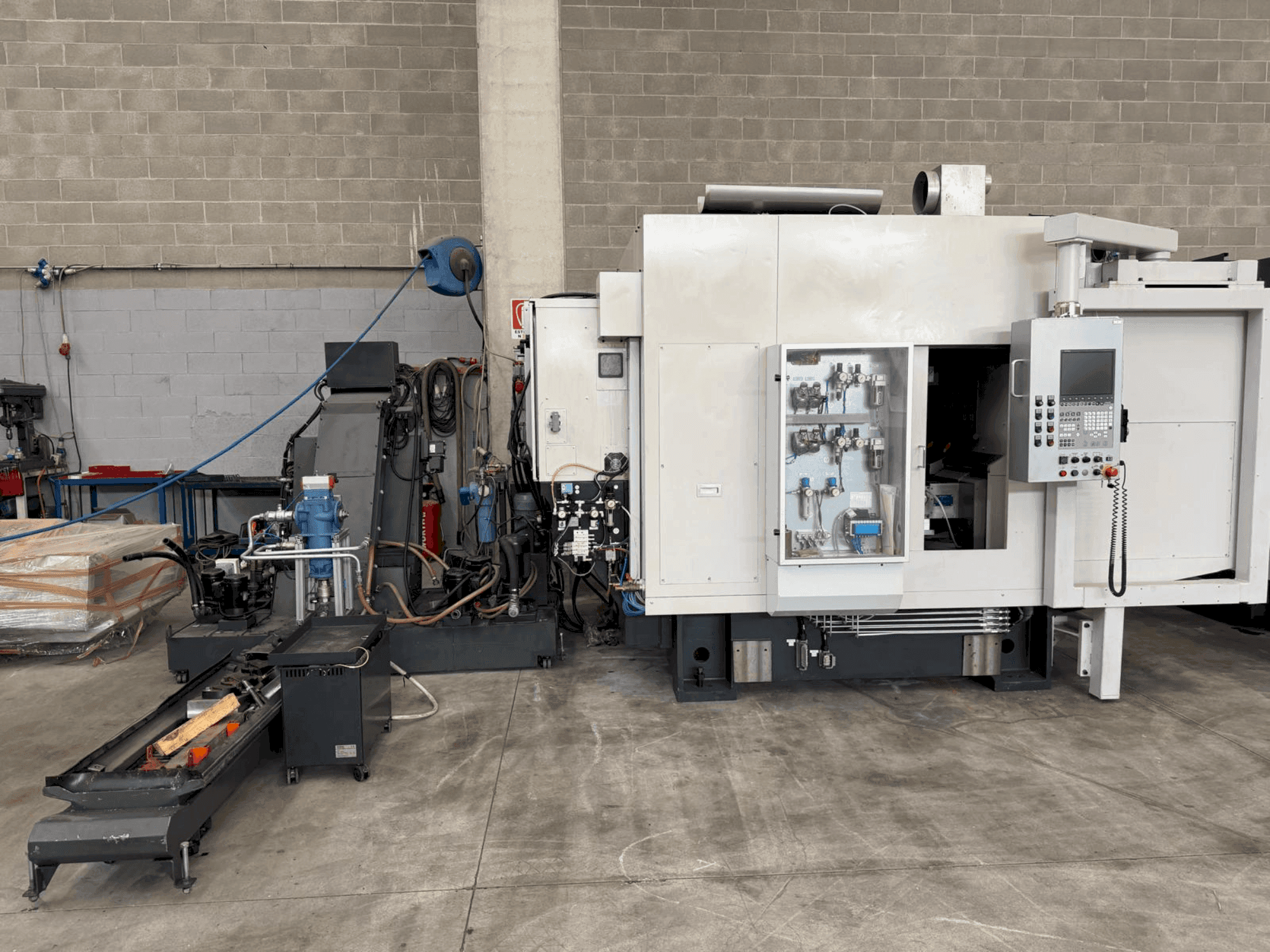 Вид станка Brother TC-32BN QT спереди