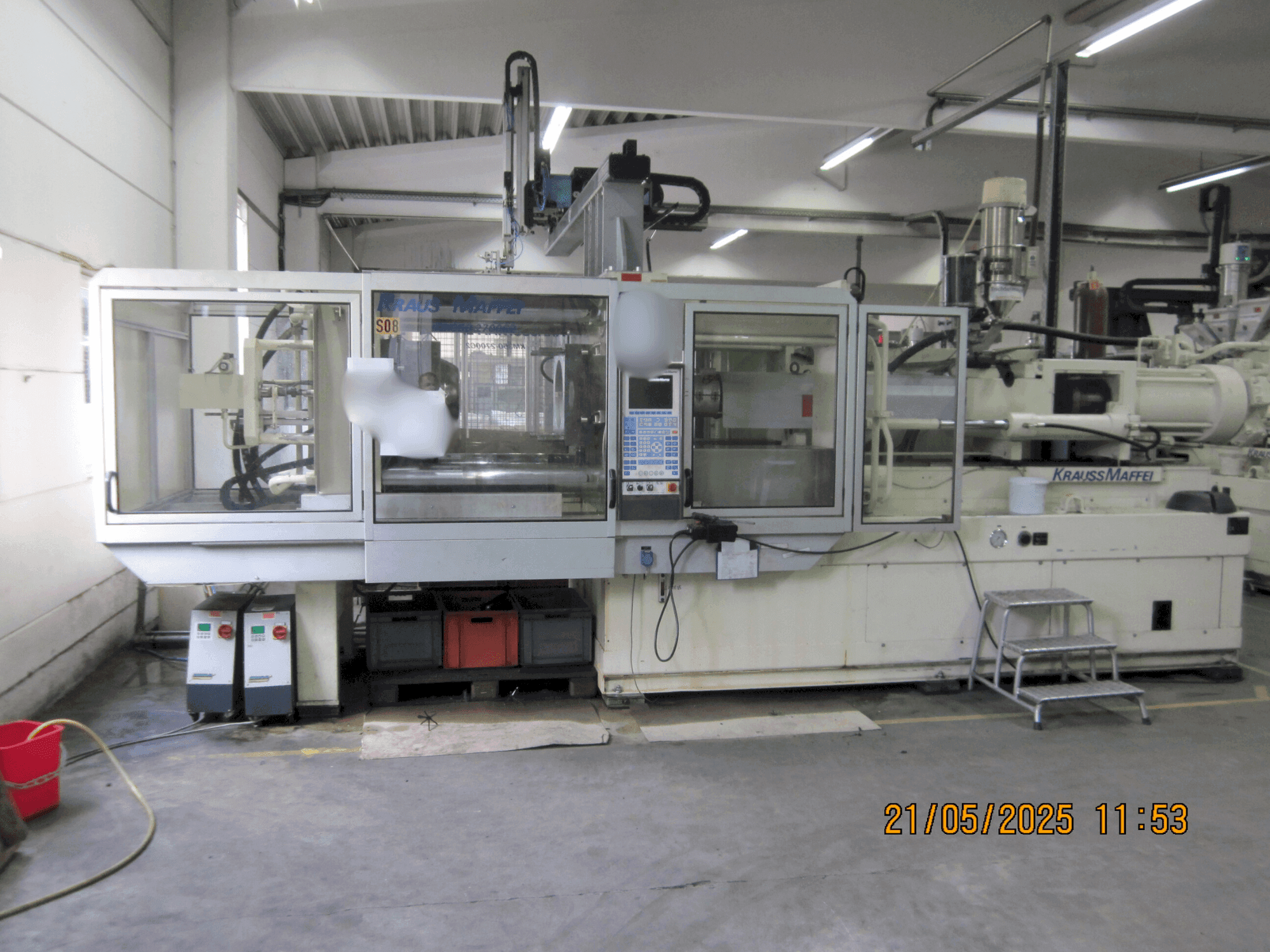 Вид станка Krauss Maffei 350-2700 C2 спереди