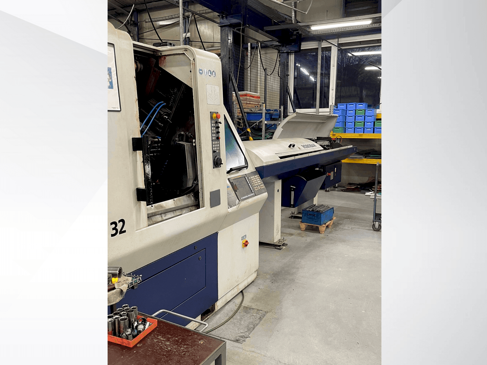 Вид станка TORNOS DECO Sigma 32 спереди