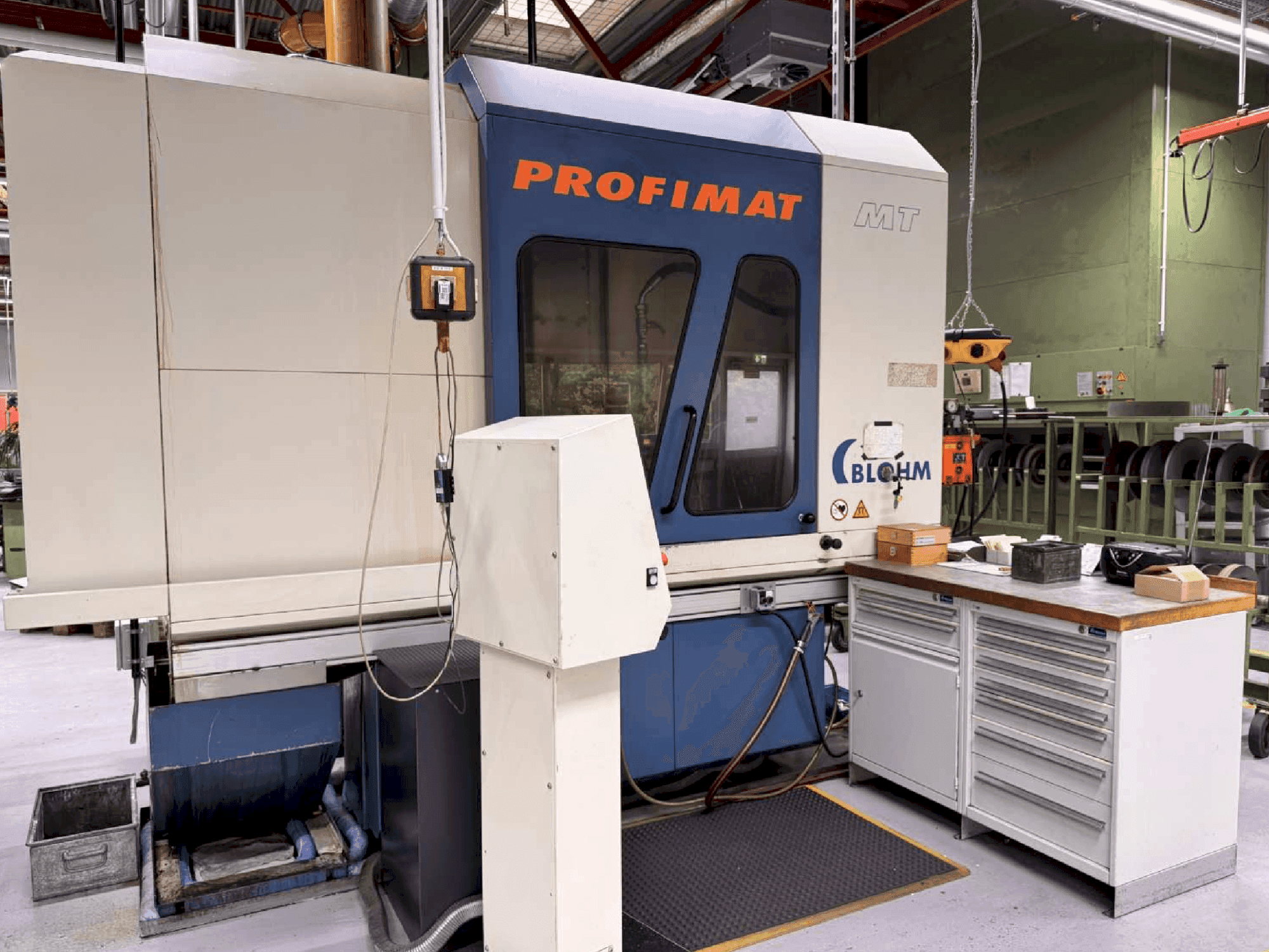 Вид станка BLOHM Profimat MT 408 спереди