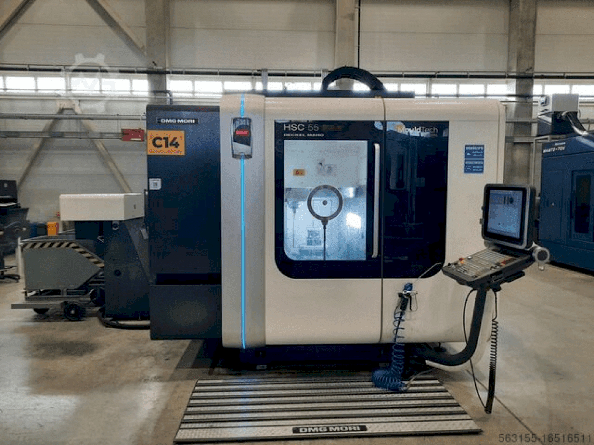 Вид станка DMG MORI HSC 55 linear спереди