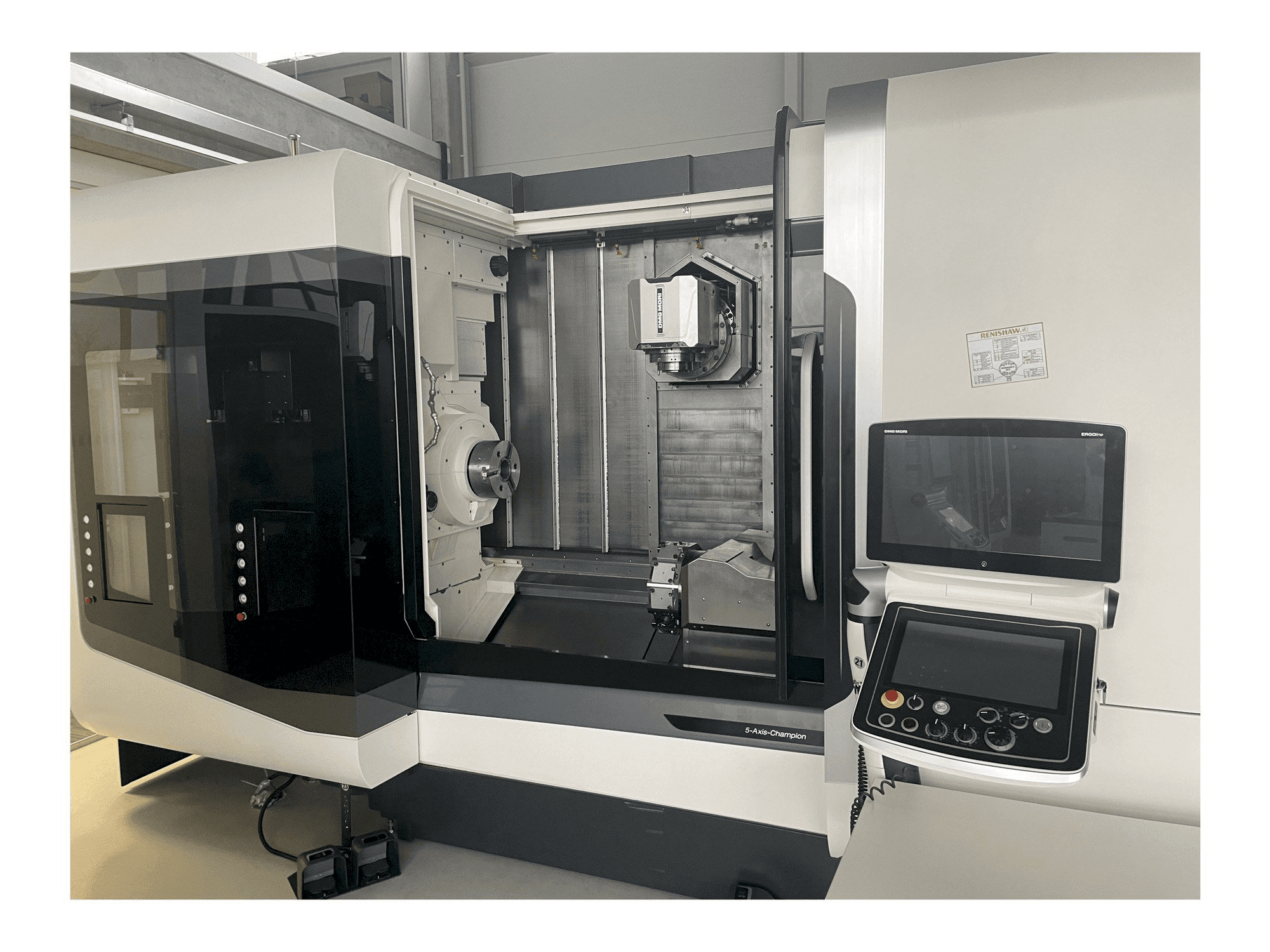 Вид станка DMG MORI NTX 2500/1500 спереди