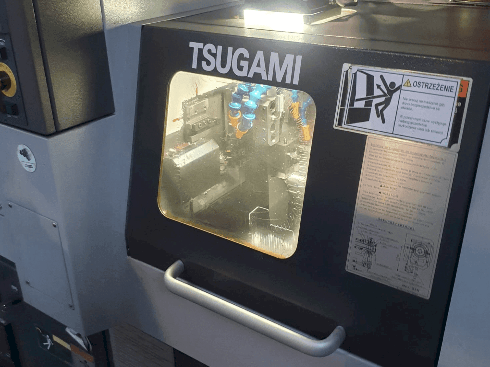 Вид станка TSUGAMI BO-205E спереди