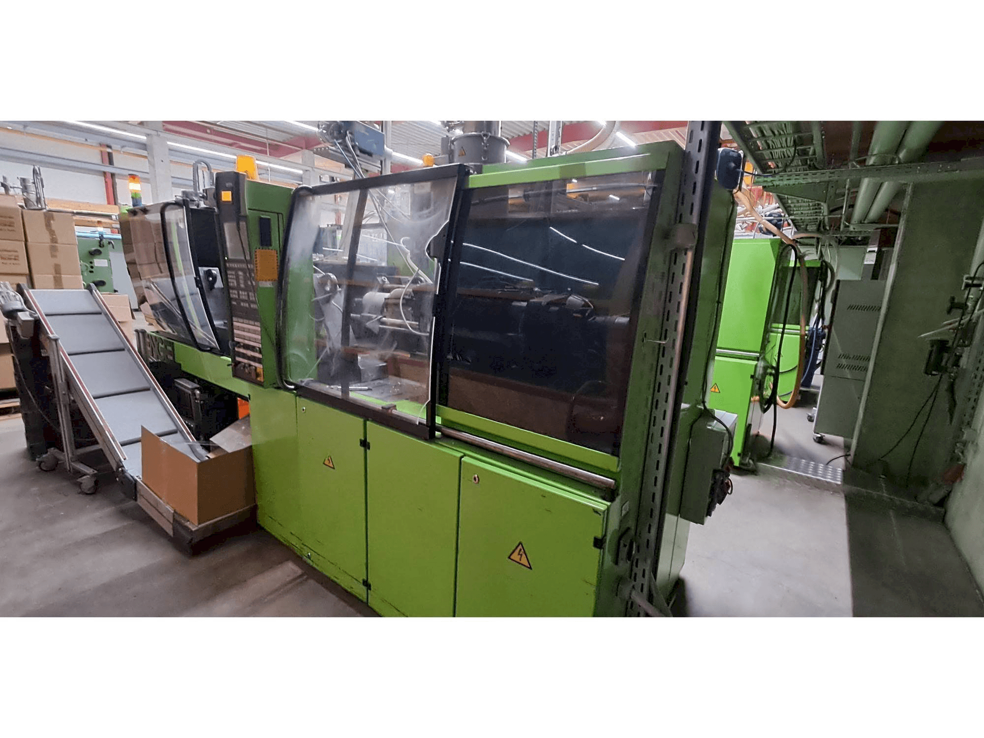 Вид станка Engel ES 330/110 HL спереди