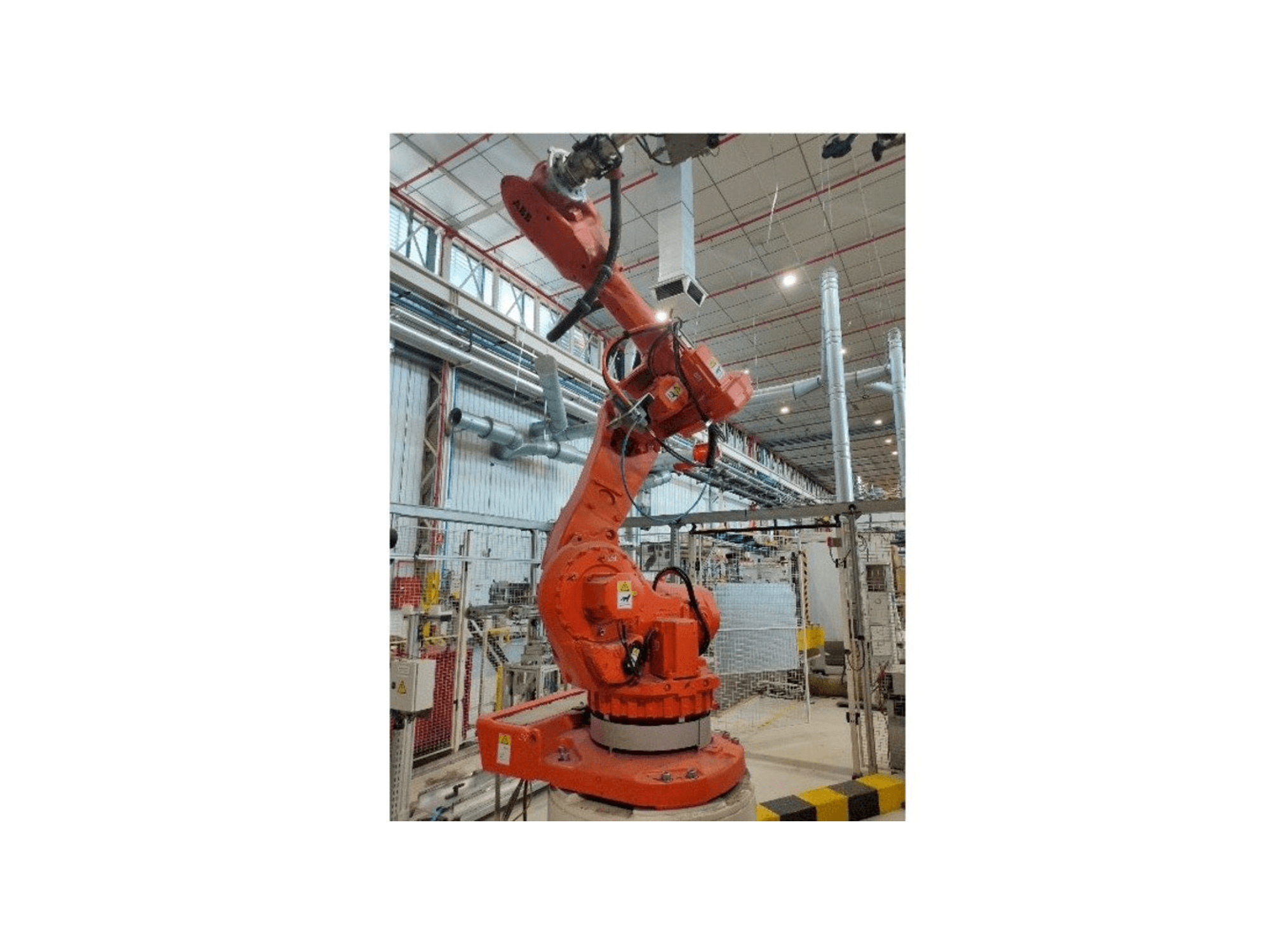 Вид станка с ABB IRB 6600-175/2.55 правой стороны