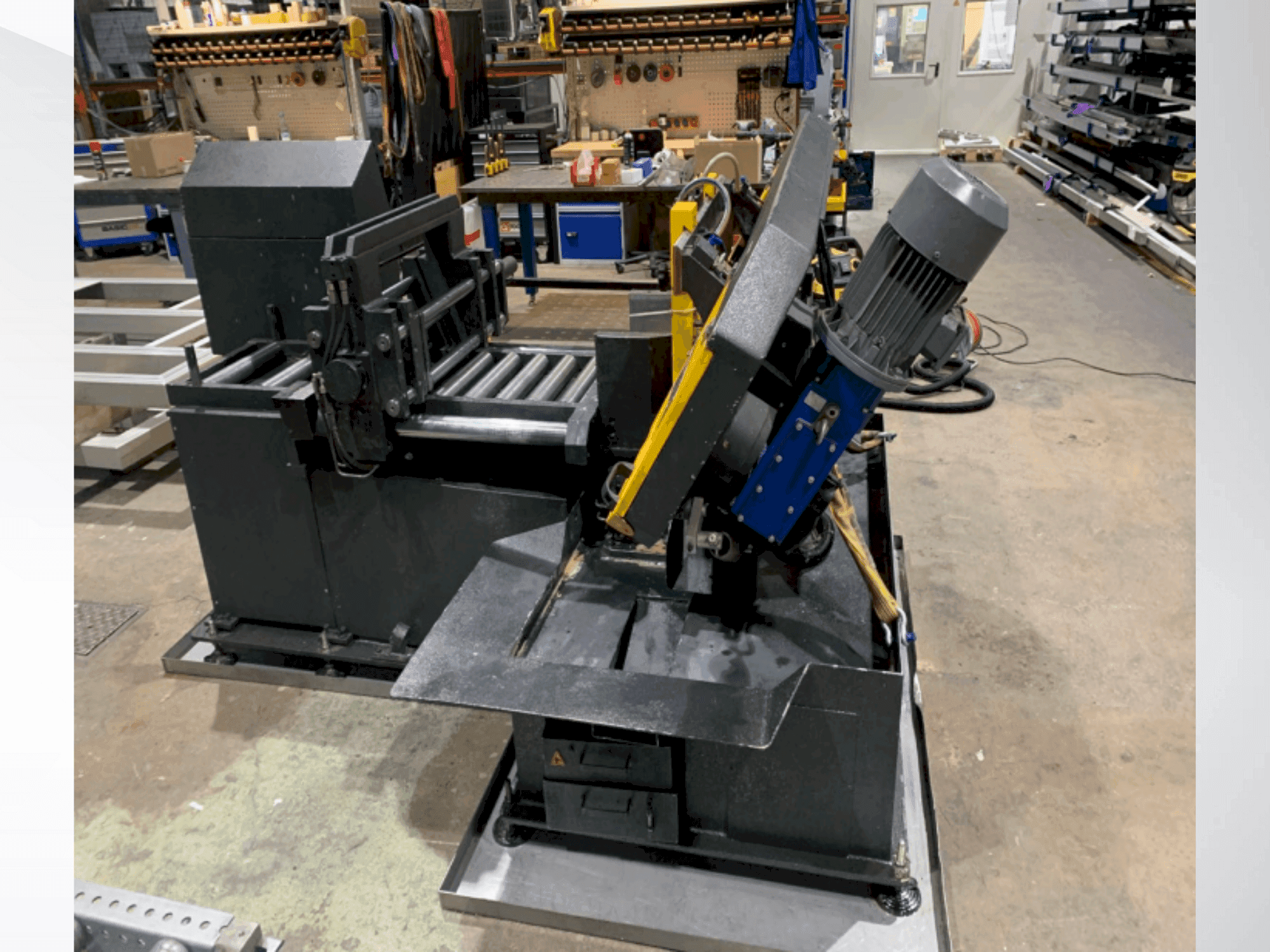 Вид станка BEKA-MAK BMSO 320 GH спереди