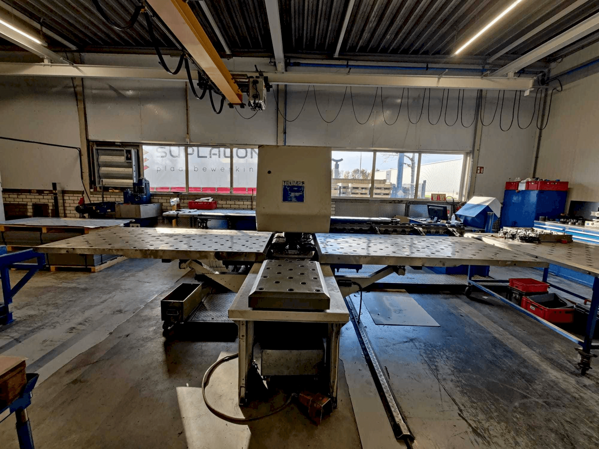 Вид станка Trumpf Trumatic 500 спереди